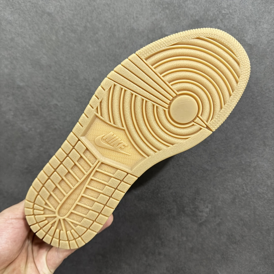 图片[9]-【H11版本】耐克Nike Air Jordan 1 AJ1经典复古经典低帮百搭文化篮球鞋 IB8855-121 公司级真标半码制#原档案原数据开发版型#采用荔枝纹头层皮革鞋面材质#原厂立体填充鞋舌海绵#中底注胶孔及缜密中底拉帮工艺#原数据开发模具大底 尺码：35.5 36 36.5 37.5 38 38.5 39 40 40.5 41 42 42.5 43 44 44.5 45 46 47.5 编码：H11B270280-选品中心