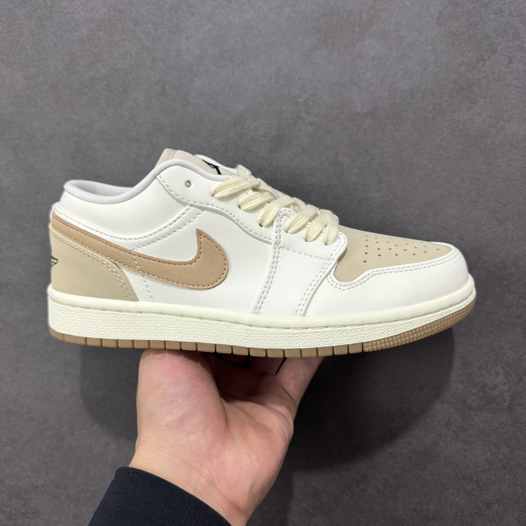 【H11版本】耐克Nike Air Jordan 1 AJ1经典复古经典低帮百搭文化篮球鞋 IB8855-121 公司级真标半码制#原档案原数据开发版型#采用荔枝纹头层皮革鞋面材质#原厂立体填充鞋舌海绵#中底注胶孔及缜密中底拉帮工艺#原数据开发模具大底 尺码：35.5 36 36.5 37.5 38 38.5 39 40 40.5 41 42 42.5 43 44 44.5 45 46 47.5 编码：H11B270280-选品中心