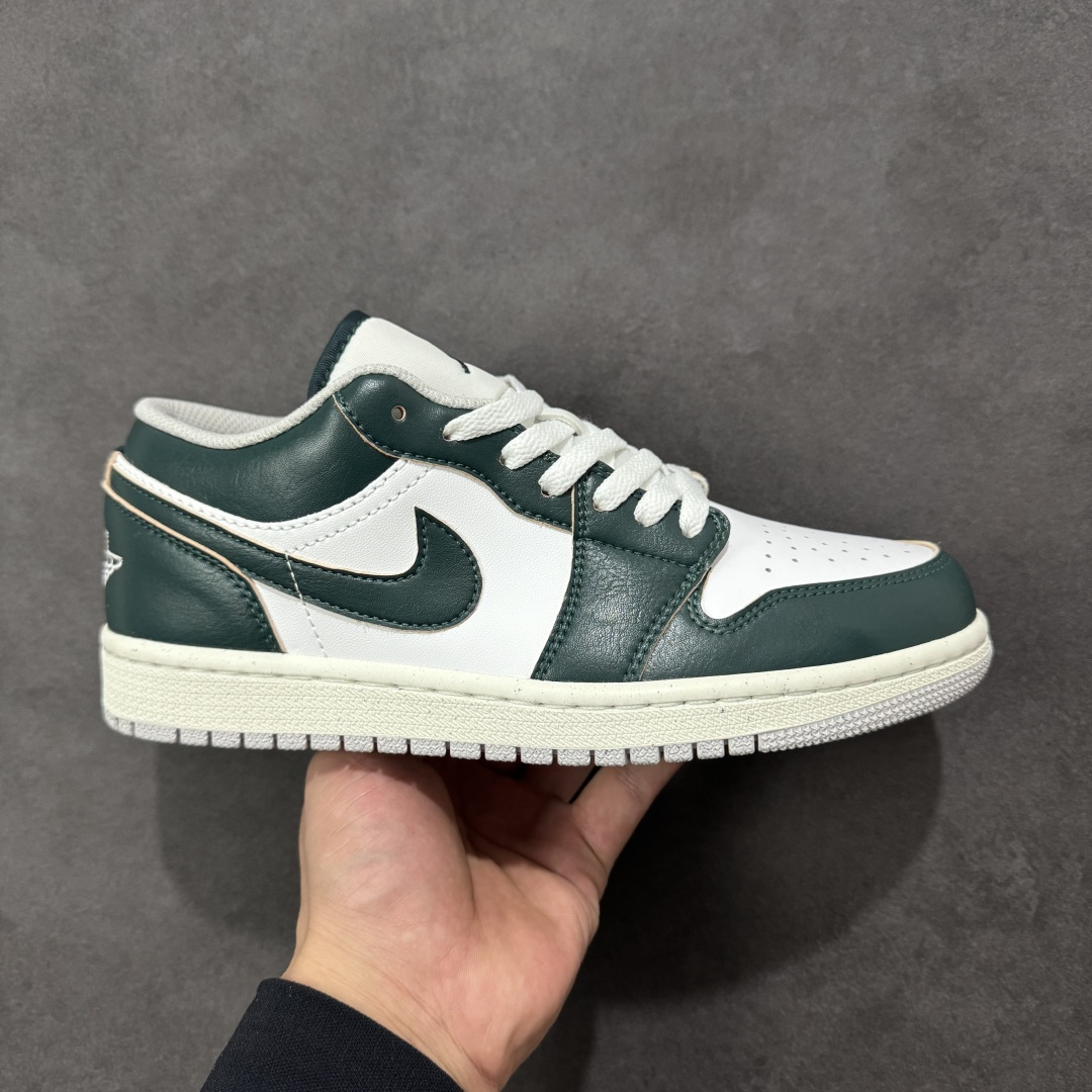 【H11版本】耐克Nike Air Jordan 1 AJ1经典复古经典低帮百搭文化篮球鞋 FQ7687-300 公司级真标半码制#原档案原数据开发版型#采用荔枝纹头层皮革鞋面材质#原厂立体填充鞋舌海绵#中底注胶孔及缜密中底拉帮工艺#原数据开发模具大底 尺码：35.5 36 36.5 37.5 38 38.5 39 40 40.5 41 42 42.5 43 44 44.5 45 46 47.5 编码：H11B270280-选品中心