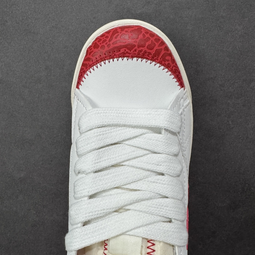 图片[8]-【公司级】Nike Blazer low 77 JUMBO 马年限定开括者大勾低帮休闲板鞋 鞋领采用弹性织物材质打造，方便穿脱的同时，带来舒适的穿着体验。鞋侧巨型大勾，让整双鞋极具复古质感。鞋底采用锯齿状设计，增强抓地力和耐久度 货号：DN2158-103 尺码：36-45-选品中心