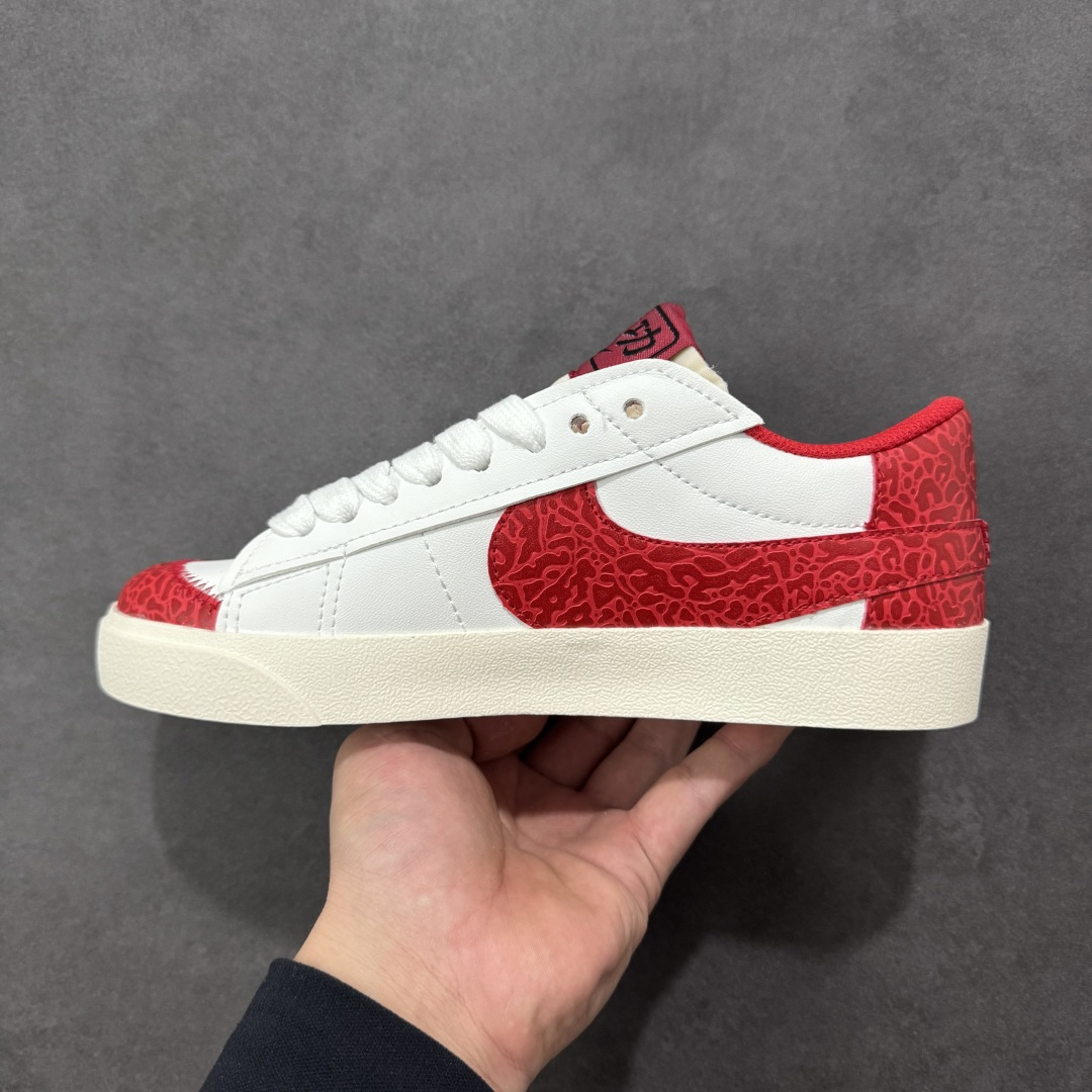 图片[2]-【公司级】Nike Blazer low 77 JUMBO 马年限定开括者大勾低帮休闲板鞋 鞋领采用弹性织物材质打造，方便穿脱的同时，带来舒适的穿着体验。鞋侧巨型大勾，让整双鞋极具复古质感。鞋底采用锯齿状设计，增强抓地力和耐久度 货号：DN2158-103 尺码：36-45-选品中心