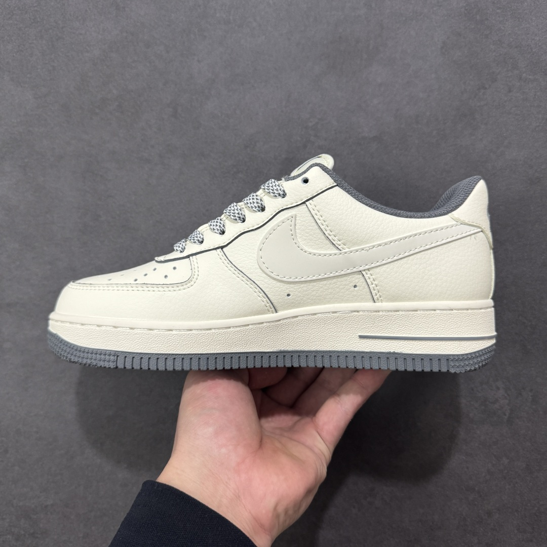 图片[2]-【定制版】NIke Air Force 1 \’07 Low “北面联名-米灰网格”空军一号 低帮 运动鞋 休闲鞋 折边针车 工艺难度大 原楦头原纸板 原装鞋盒 定制五金配件 内置全掌气垫 原厂鞋底 货号：JP8028-058 尺码：36 36.5 37.5 38 38.5 39 40 40.5 41 42 42.5 43 44 44.5 45-选品中心