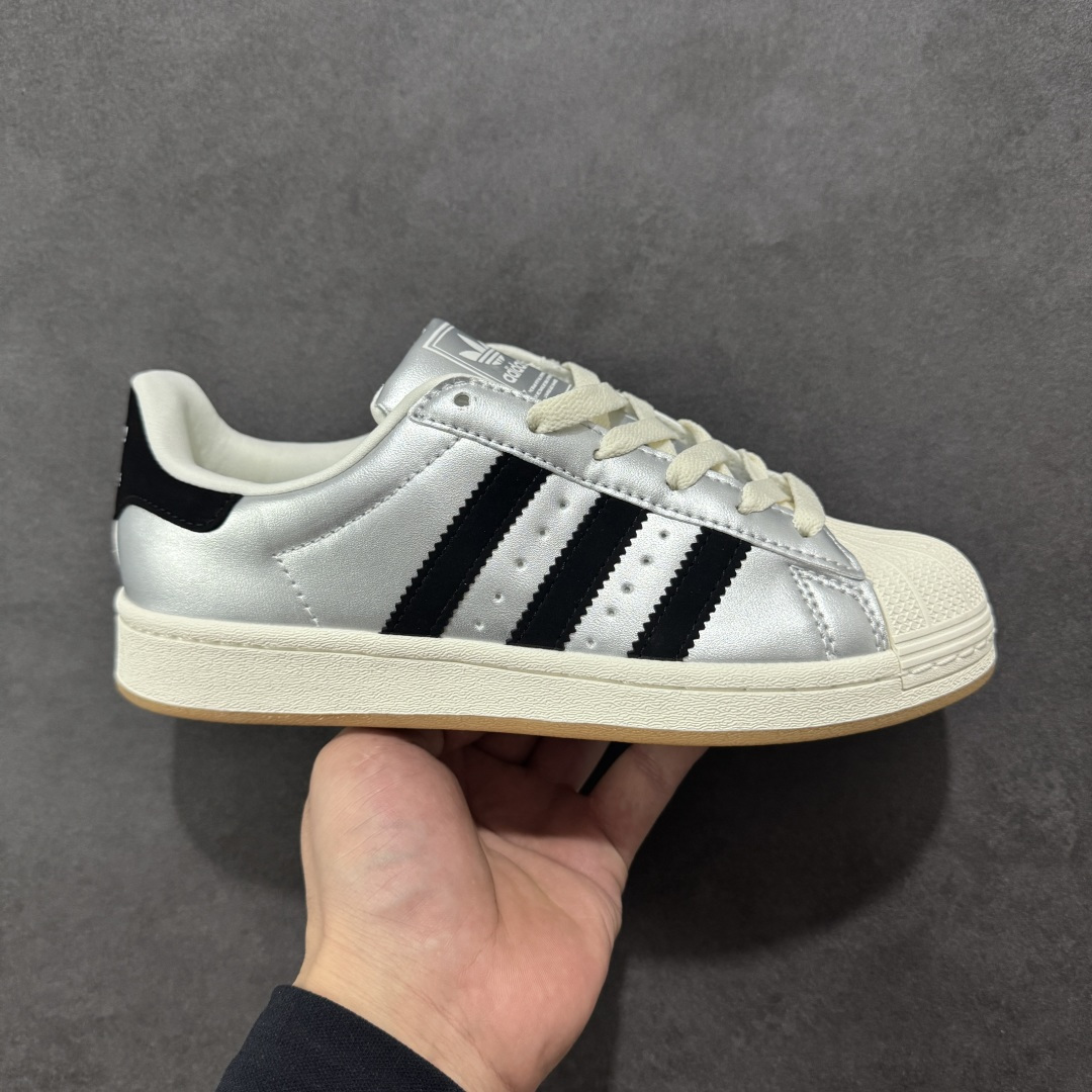 【公司级】Adidas Originals Superstar贝壳头系列 阿迪达斯 三叶草低帮经典百搭休闲运动板鞋 货号：HQ2692 尺码：36 36.5 37 38 38.5 39 40 40.5 41 42 42.5 43 44 45 尺码：36～45B 编码：XSA200210-选品中心