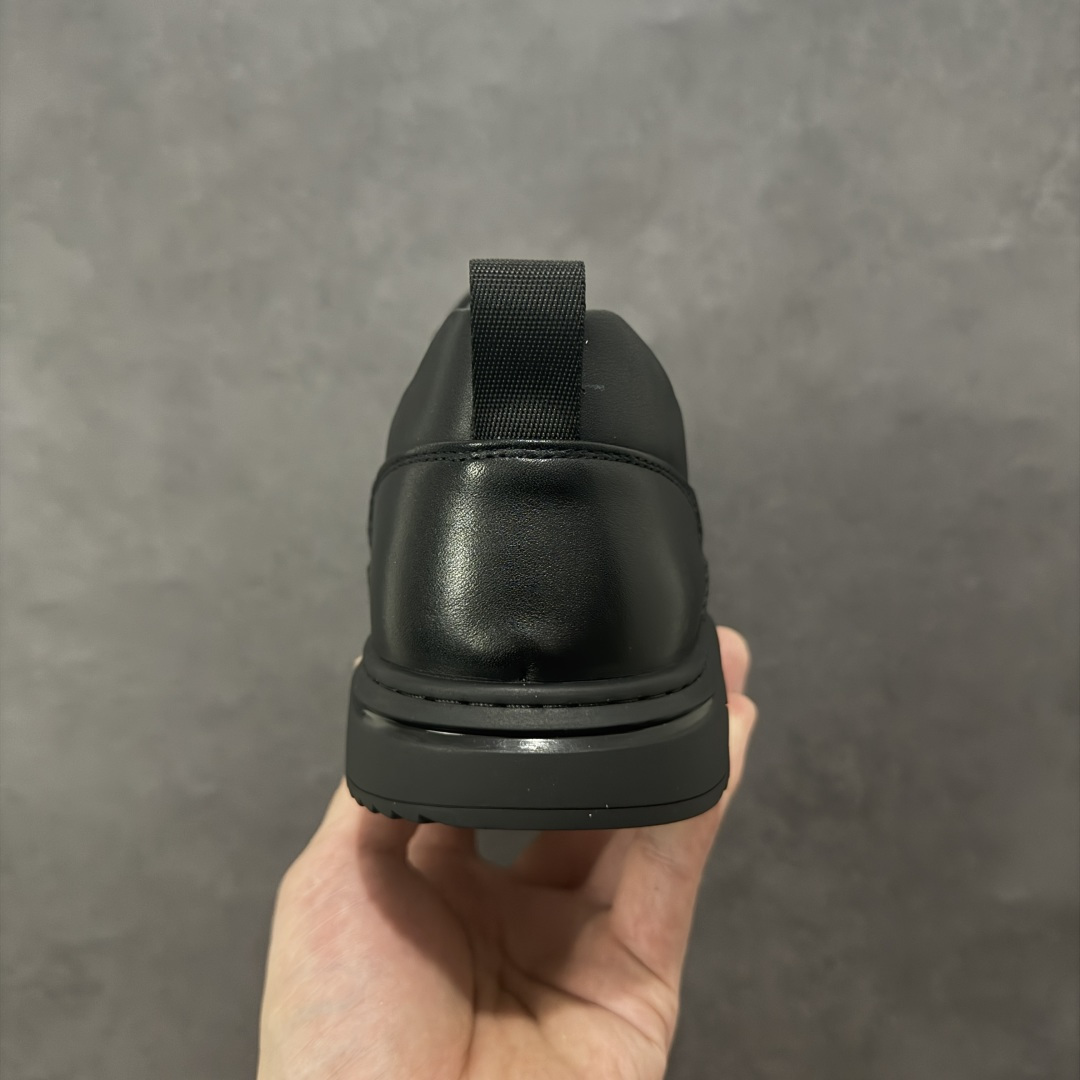 图片[4]-【广东纯原版本】Ecco 爱步 正装休闲系列男士套脚鞋 #版型简约大气耐看 精选头层小牛皮 皮面超软 纹理清晰 细腻 质感强 穿着舒适 档次高 便捷鞋带 套脚即穿 橡胶软底 天然橡胶 抗震防滑 耐磨耐折 轻便舒适 车线加固 软底软面 脚感一流真材实料 免检品质 质量保证 货号：583208-01001 尺码：38 39 40 41 42 43 44 皮鞋码-选品中心