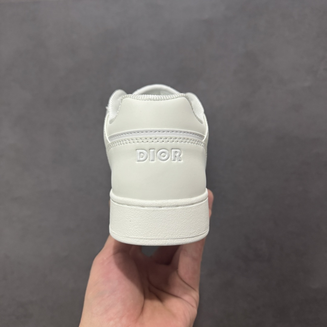 图片[4]-【YH版本】DIOR B27 Low \’Dior Oblique Galaxy 迪奥 低帮 黑色 牛皮织物徽标印花低邦休闲板鞋 这款B27低帮运动鞋是该系列新品，延续Dior的经典款式。采用灰色光滑牛皮革精心制作，侧面饰以米色和黑色Obliquex印花镶片；\”CD Lcons\”造型的鞋带孔眼巧妙精致，双色橡胶鞋底、后侧鞋口和鞋跟处均带有品牌标志性细节，提升格调。时尚百搭，可为各式造型增光添彩。 货号：3SN272ZIR16536 尺码：38 39 40 41 42 43 44 45 46 编码：XSB270280-选品中心