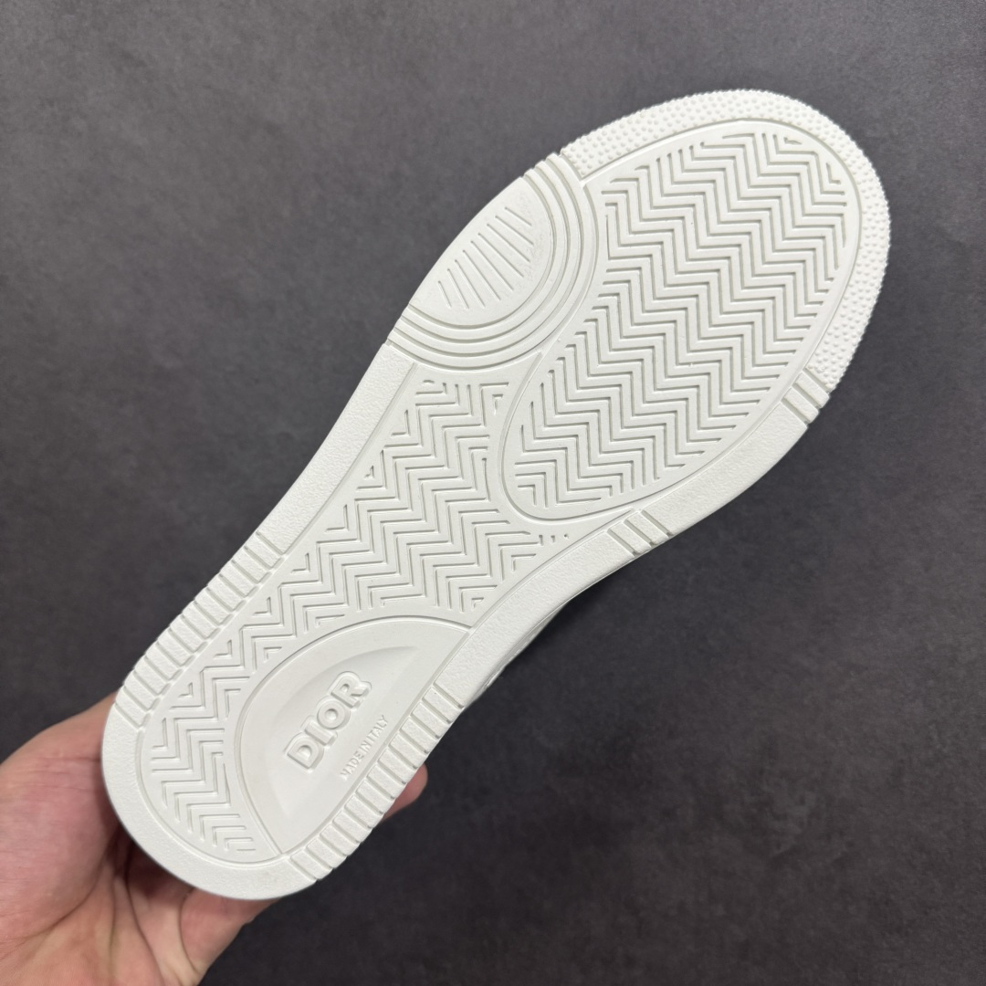 图片[9]-【YH版本】DIOR B27 Low \’Dior Oblique Galaxy 迪奥 低帮 黑色 牛皮织物徽标印花低邦休闲板鞋 这款B27低帮运动鞋是该系列新品，延续Dior的经典款式。采用灰色光滑牛皮革精心制作，侧面饰以米色和黑色Obliquex印花镶片；\”CD Lcons\”造型的鞋带孔眼巧妙精致，双色橡胶鞋底、后侧鞋口和鞋跟处均带有品牌标志性细节，提升格调。时尚百搭，可为各式造型增光添彩。 货号：3SN272ZIR16536 尺码：38 39 40 41 42 43 44 45 46 编码：XSB270280-选品中心