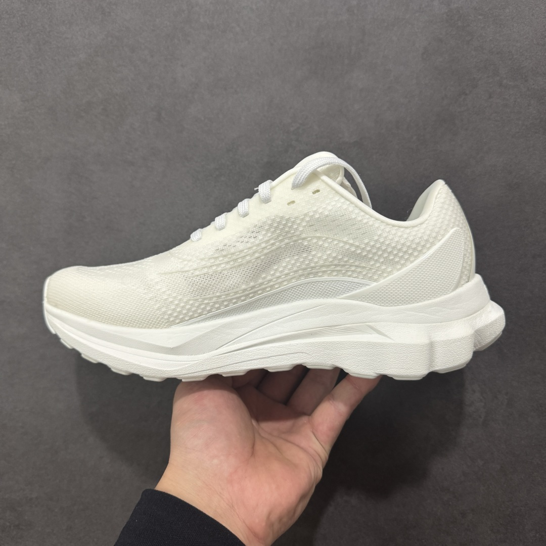 图片[2]-【纯原特价】Alo Yoga Alo Runner 舒适百搭 网布减震透气支撑耐磨低帮 休闲城市通勤训练跑步鞋 货号： A0590U 尺码： 36-45-选品中心