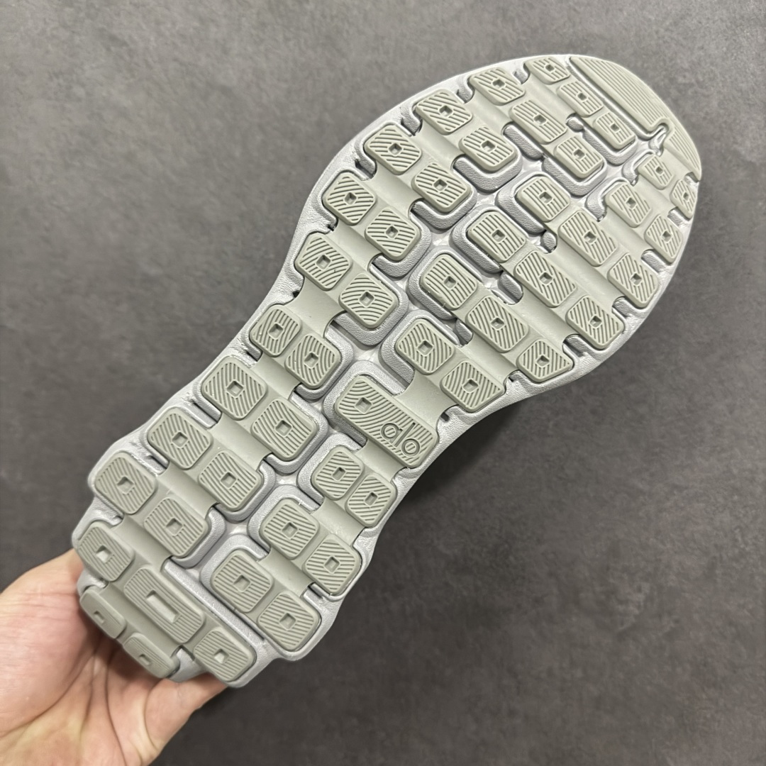 图片[9]-【纯原特价】Alo Yoga Alo Runner 舒适百搭 网布减震透气支撑耐磨低帮 休闲城市通勤训练跑步鞋 货号： A0590U 尺码： 36-45-选品中心