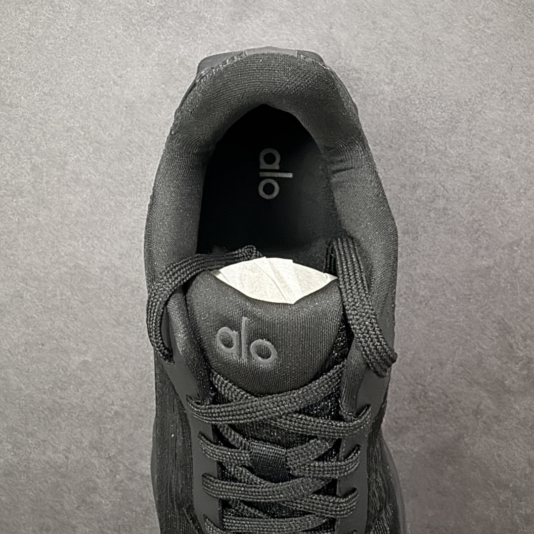 图片[7]-【纯原特价】Alo Yoga Alo Runner 舒适百搭 网布减震透气支撑耐磨低帮 休闲城市通勤训练跑步鞋 货号： A0590U 尺码： 36-45-选品中心