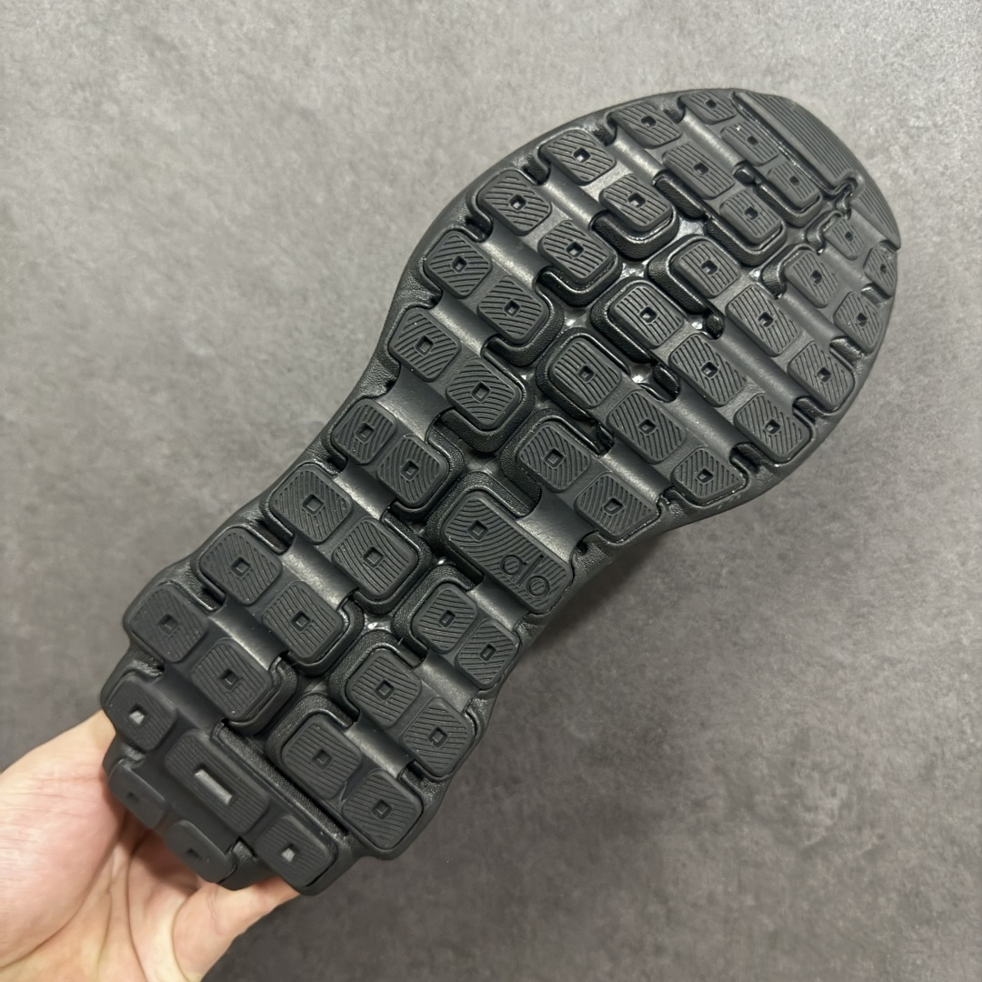 图片[9]-【纯原特价】Alo Yoga Alo Runner 舒适百搭 网布减震透气支撑耐磨低帮 休闲城市通勤训练跑步鞋 货号： A0590U 尺码： 36-45-选品中心