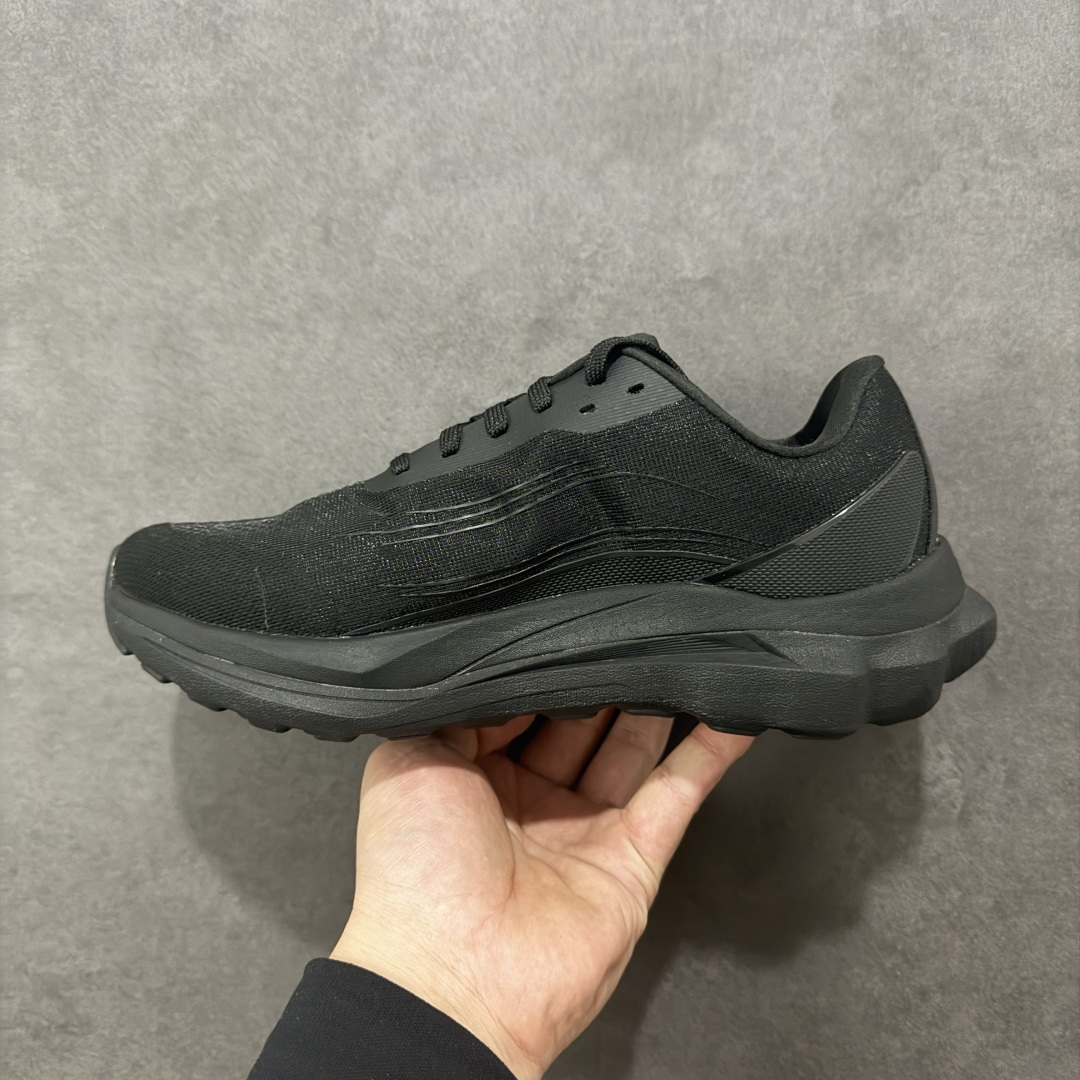 图片[2]-【纯原特价】Alo Yoga Alo Runner 舒适百搭 网布减震透气支撑耐磨低帮 休闲城市通勤训练跑步鞋 货号： A0590U 尺码： 36-45-选品中心