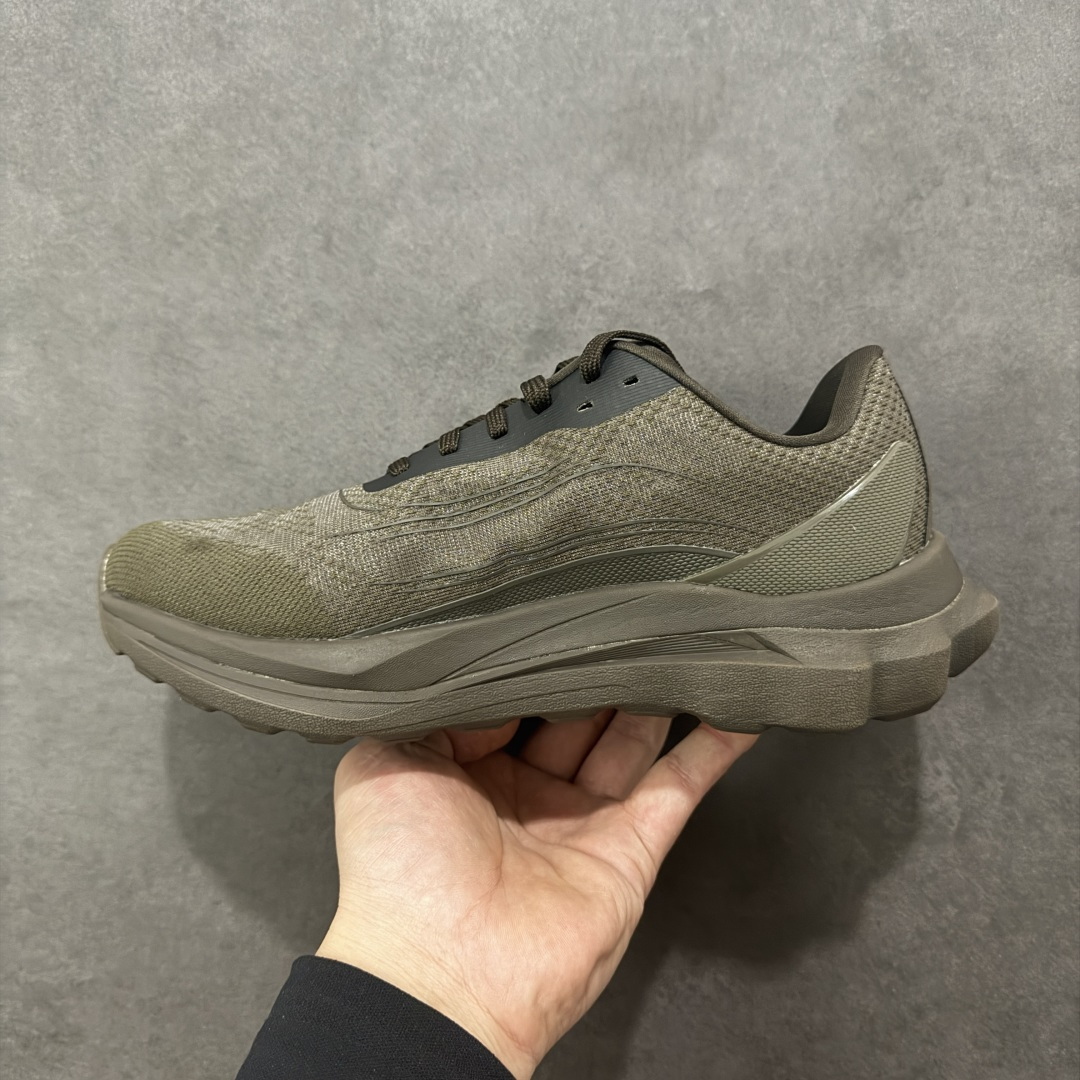 图片[2]-【纯原特价】Alo Yoga Alo Runner 舒适百搭 网布减震透气支撑耐磨低帮 休闲城市通勤训练跑步鞋 货号： A0590U 尺码： 36-45-选品中心