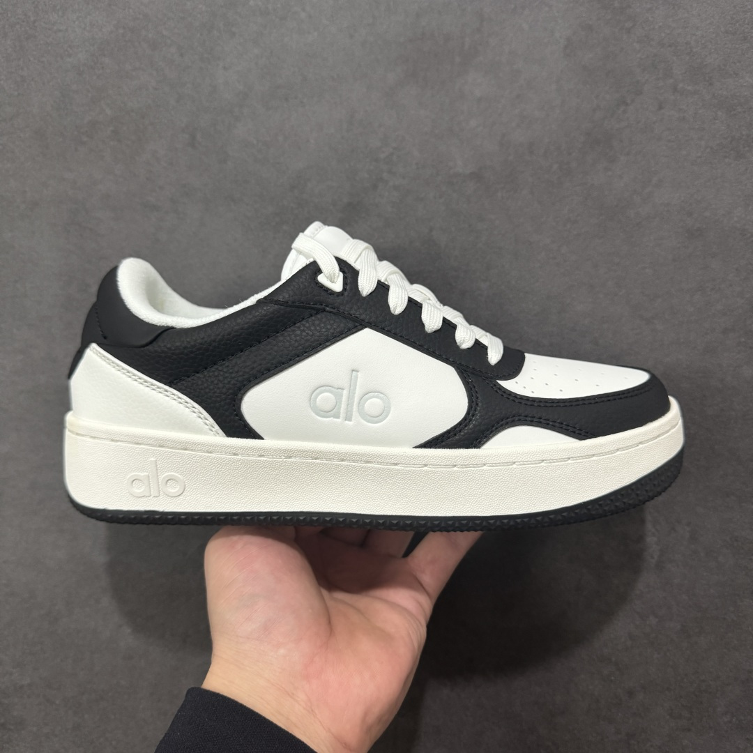 【纯原特价】Alo Yoga Recovery Mode 人气单品 舒适简约防滑耐磨低帮休闲板鞋  #Alo Yoga于2007年创立于洛杉矶，意在传播有意识的运动，同时激发人们的健康意识与创造力。品牌的核心理念在于制作能够带来完美体验的瑜伽服饰与功能性单品，让有意识的运动融入并改变生活。 尺码：36-45-选品中心