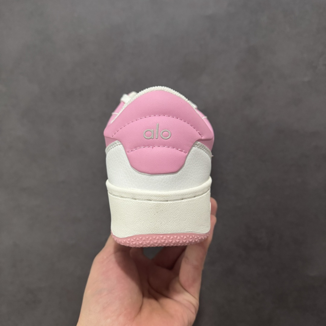 图片[4]-【纯原特价】Alo Yoga Recovery Mode 人气单品 舒适简约防滑耐磨低帮休闲板鞋  #Alo Yoga于2007年创立于洛杉矶，意在传播有意识的运动，同时激发人们的健康意识与创造力。品牌的核心理念在于制作能够带来完美体验的瑜伽服饰与功能性单品，让有意识的运动融入并改变生活。 尺码：36-45-选品中心
