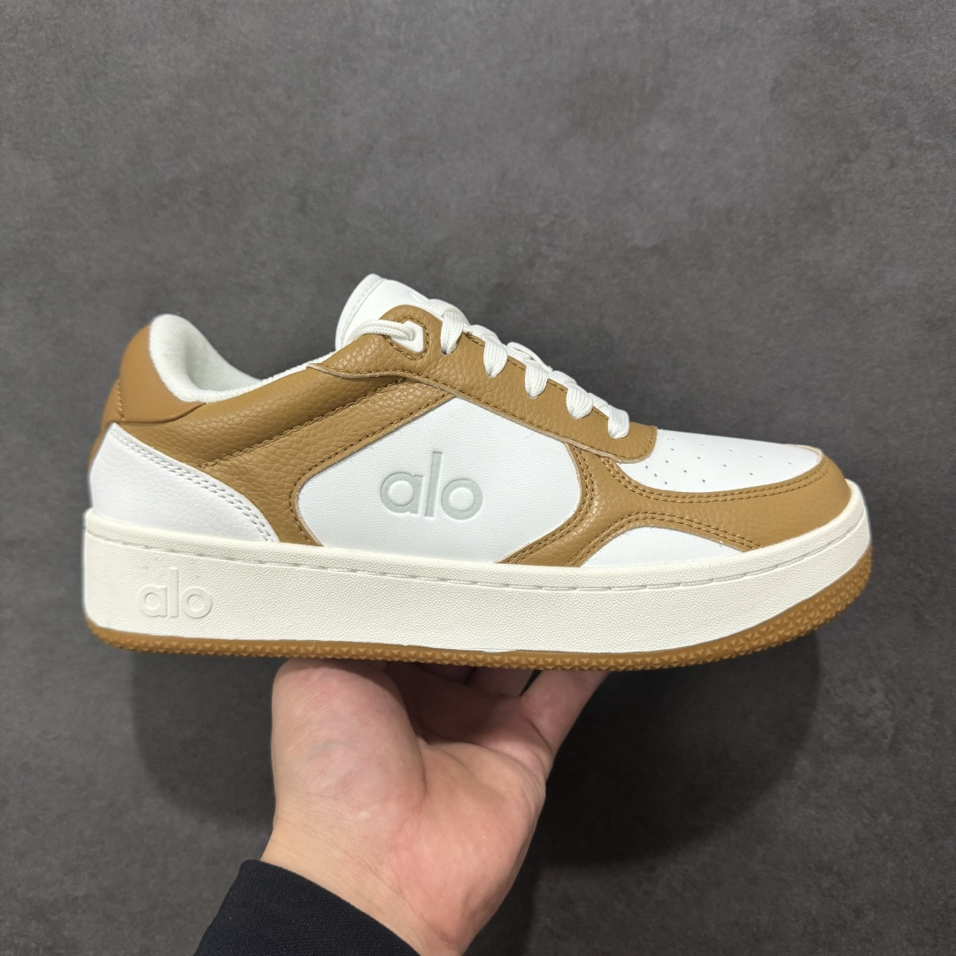 【纯原特价】Alo Yoga Recovery Mode 人气单品 舒适简约防滑耐磨低帮休闲板鞋  #Alo Yoga于2007年创立于洛杉矶，意在传播有意识的运动，同时激发人们的健康意识与创造力。品牌的核心理念在于制作能够带来完美体验的瑜伽服饰与功能性单品，让有意识的运动融入并改变生活。 尺码：36-45-选品中心