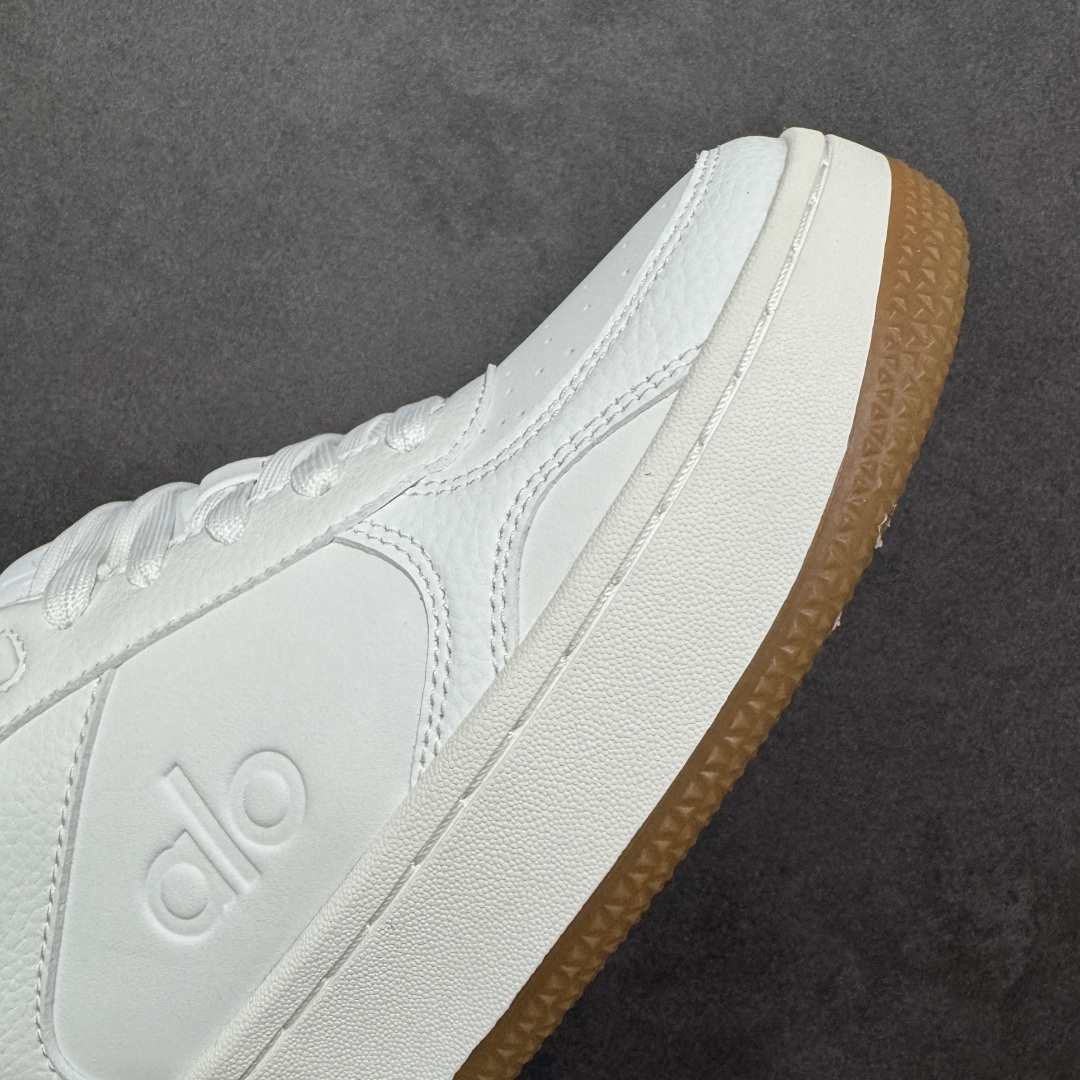 图片[5]-【纯原特价】Alo Yoga Recovery Mode 人气单品 舒适简约防滑耐磨低帮休闲板鞋  #Alo Yoga于2007年创立于洛杉矶，意在传播有意识的运动，同时激发人们的健康意识与创造力。品牌的核心理念在于制作能够带来完美体验的瑜伽服饰与功能性单品，让有意识的运动融入并改变生活。 尺码：36-45-选品中心