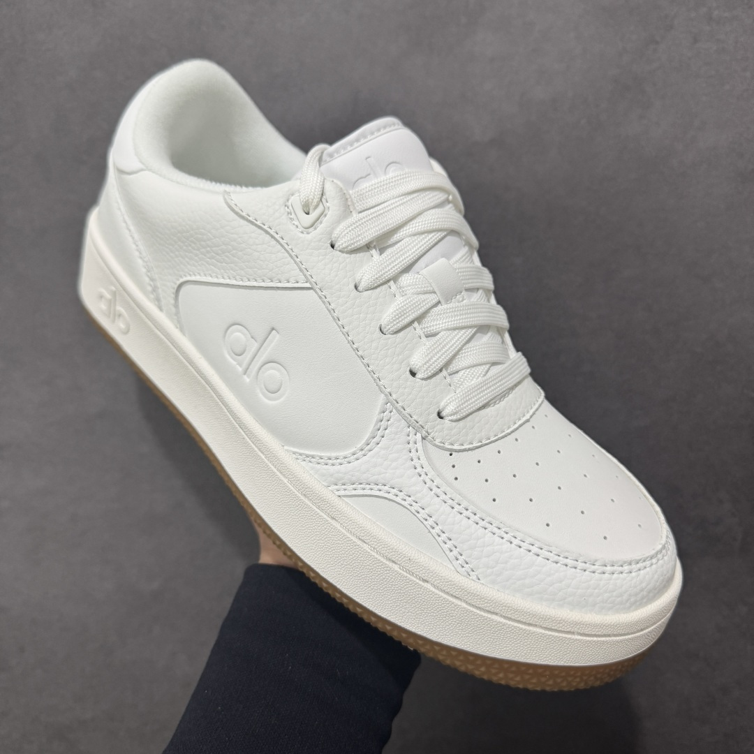 图片[3]-【纯原特价】Alo Yoga Recovery Mode 人气单品 舒适简约防滑耐磨低帮休闲板鞋  #Alo Yoga于2007年创立于洛杉矶，意在传播有意识的运动，同时激发人们的健康意识与创造力。品牌的核心理念在于制作能够带来完美体验的瑜伽服饰与功能性单品，让有意识的运动融入并改变生活。 尺码：36-45-选品中心