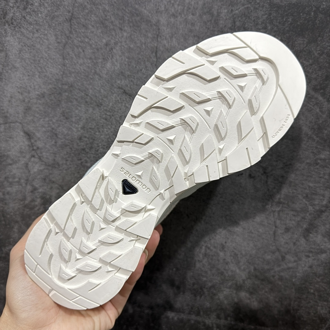 图片[9]-【W1版本】SALOMON萨洛蒙 X-ALP SUEDE 舒适百搭减震包裹性透气 低帮跑步鞋 男女同款 浅灰色 477251 原版购入开发 做货 原版进口牛皮+透气网面 进口透气网里 原版开模防滑橡胶大底 中底搭载全掌玻璃纤维能量板和超厚弹性泡沫中底，跑动时推进力十足，缓震回馈很强，日常通勤或训练都很稳 鞋身长毛牛猄皮面设计，内层材质透气网面 穿着舒适度好 尺码： 36 36.5 37.5 38 38.5 39 40 440.5 41 42 42.5 43 44 44.5 45-选品中心