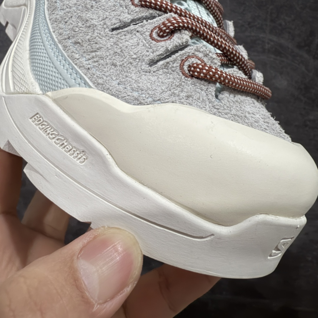 图片[5]-【W1版本】SALOMON萨洛蒙 X-ALP SUEDE 舒适百搭减震包裹性透气 低帮跑步鞋 男女同款 浅灰色 477251 原版购入开发 做货 原版进口牛皮+透气网面 进口透气网里 原版开模防滑橡胶大底 中底搭载全掌玻璃纤维能量板和超厚弹性泡沫中底，跑动时推进力十足，缓震回馈很强，日常通勤或训练都很稳 鞋身长毛牛猄皮面设计，内层材质透气网面 穿着舒适度好 尺码： 36 36.5 37.5 38 38.5 39 40 440.5 41 42 42.5 43 44 44.5 45-选品中心