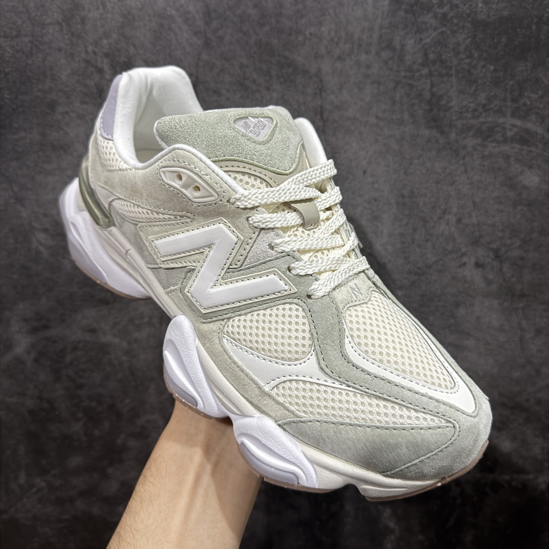 图片[3]-【公司级】 New Balance NB9060 联名款 复古休闲运动慢跑鞋 灰绿色 U9060AUC 全套原楦原纸板原厂数据开发 进口三明治网面 原装进口翻毛皮料正确绒感卡色 正确中底拉帮中底网布细节 原厂标裁 带紫光防伪 定制后跟透明水晶模块 冲裁组合 大底贴合程度胶水上色把控完美 整洁度挑战全网艺术家 多道序QC把关品质完善 匠心打造 耗时两个月开发完成 工艺极其复杂难度可想而知 新开独立私模大底 全网唯一正确六层组合大底 高端零售专供产物 尺码：36 37 37.5 38 38.5 39 40 40.5 41 42 42.5 43 44 45 46.5-选品中心
