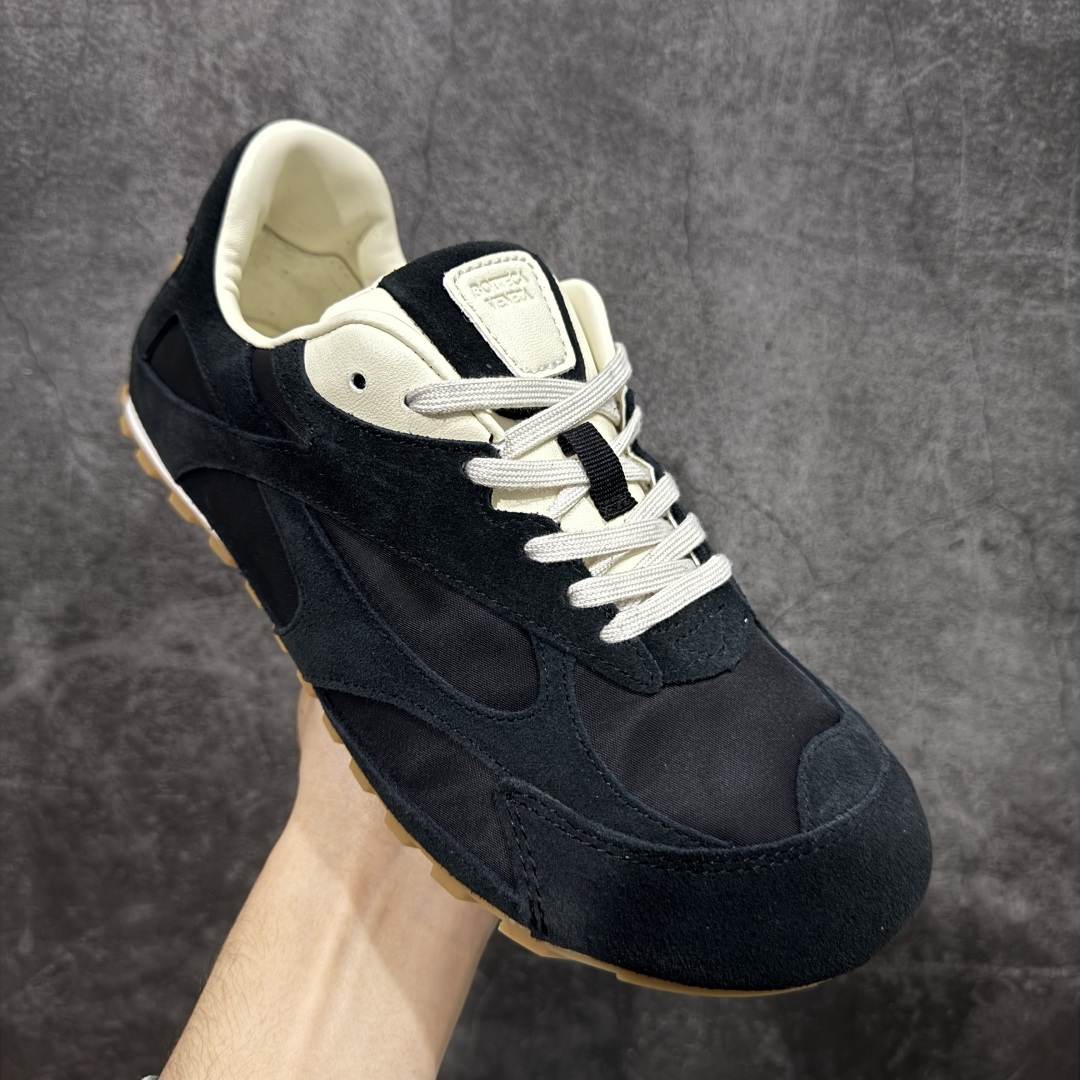 图片[3]-【纯原S版】BOTTEGA VENETA Orbit Runner BV葆蝶家时尚休闲王一博同款老爹鞋运动鞋 原版开发 一比一打造 相似度百分之99以上 市场一梯队级别品质 区别市场任何标文顶级品质版本 采用轻质科技网布面料 搭配几何图案设计橡胶外底 王炸系列 高版本 认准套包工艺 实际增高很多哦 还是一样显腿细非常nice 耐玩耐造 对标对版 套包鞋工艺 认准高版本 大底选用拼色TPU大底 配置原版包装 尺码：36 37 38 39 40 41 42 43 44 45 46 47-选品中心