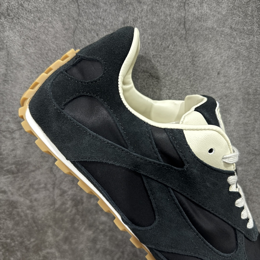 图片[7]-【纯原S版】BOTTEGA VENETA Orbit Runner BV葆蝶家时尚休闲王一博同款老爹鞋运动鞋 原版开发 一比一打造 相似度百分之99以上 市场一梯队级别品质 区别市场任何标文顶级品质版本 采用轻质科技网布面料 搭配几何图案设计橡胶外底 王炸系列 高版本 认准套包工艺 实际增高很多哦 还是一样显腿细非常nice 耐玩耐造 对标对版 套包鞋工艺 认准高版本 大底选用拼色TPU大底 配置原版包装 尺码：36 37 38 39 40 41 42 43 44 45 46 47-选品中心