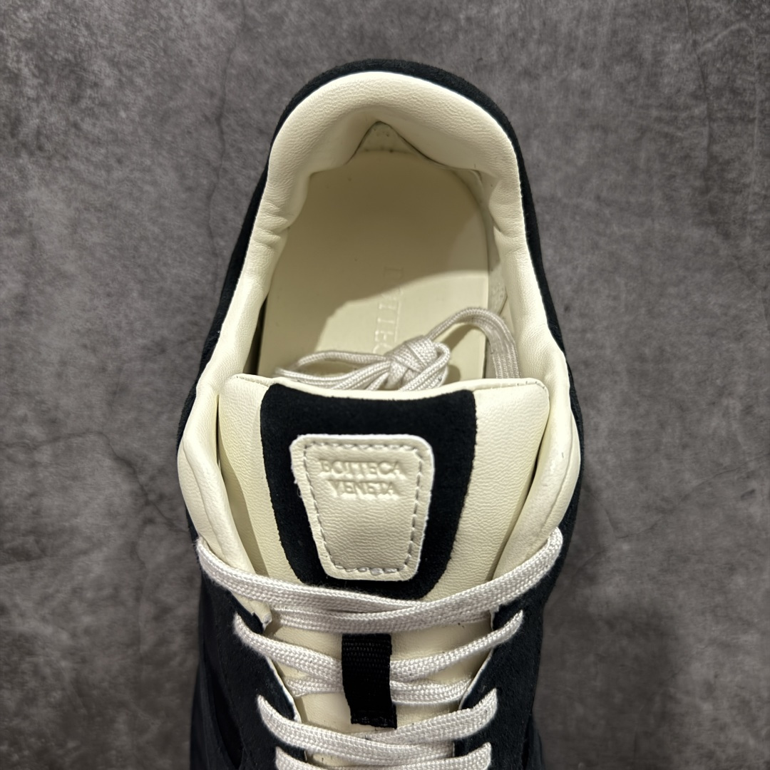 图片[8]-【纯原S版】BOTTEGA VENETA Orbit Runner BV葆蝶家时尚休闲王一博同款老爹鞋运动鞋 原版开发 一比一打造 相似度百分之99以上 市场一梯队级别品质 区别市场任何标文顶级品质版本 采用轻质科技网布面料 搭配几何图案设计橡胶外底 王炸系列 高版本 认准套包工艺 实际增高很多哦 还是一样显腿细非常nice 耐玩耐造 对标对版 套包鞋工艺 认准高版本 大底选用拼色TPU大底 配置原版包装 尺码：36 37 38 39 40 41 42 43 44 45 46 47-选品中心