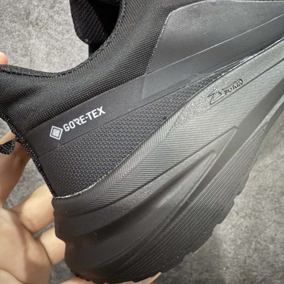 图片[3]-【公司级】迪桑特DESCENTE Enerzite Lavitate Trail 舒适百搭通勤 外底加深橡胶跑步鞋 男款 官方爆款在售 高品质正确细节 DESCENTE（迪桑特）创立于1935年，品牌名取自法语词汇，意为“滑降”。品牌箭头标识代表滑雪的三种技术“高速直线滑行”、“穿越”和“侧滑”，也寓意品牌在打造高端专业运动产品中不断追求完美的创新精神，致力于成为中国高端专业滑雪、综训、女子、铁人三项、高尔夫的第一品牌。 尺码：39-45-选品中心