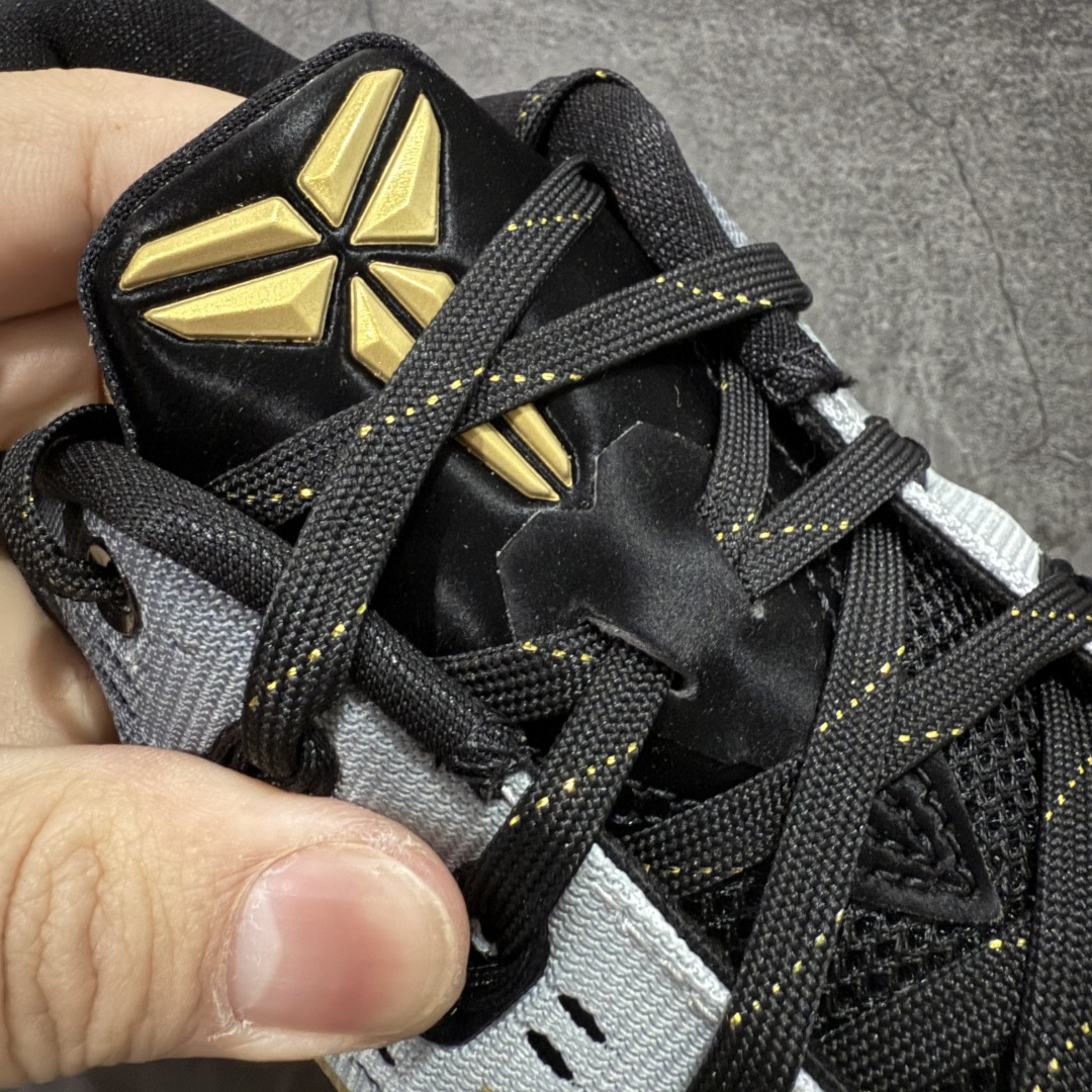 图片[6]-【灭世纯原】Nike Kobe 9 Stitches Low 科比9代 实战篮球鞋  #原楦打造灵动版型 鞋头腰身后跟 360°无死角 原厂工艺3层立体编织flyknit鞋面 厚度同步ZP吊打市场“纯原”  #原厂碳板加持 过验级拉帮细节 内置全新复刻版中底鞋垫 REACT缓震 密度增加抗衰减 货号：FZ7333-002  尺码：39 40 40.5 41 42 42.5 43 44 44.5 45 46 47.5-选品中心
