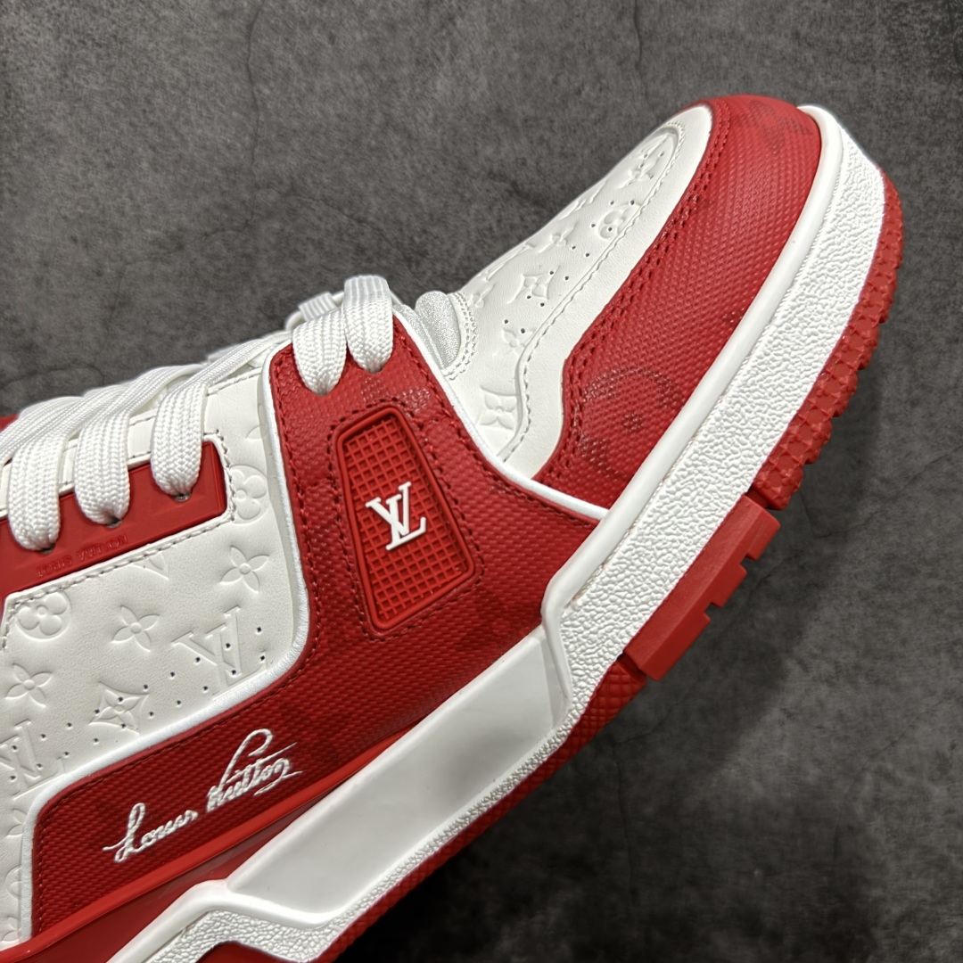 图片[6]-【天花板/Goat版】 市场最强版 没有之一的存在💪🏻 Louis Vuitton LV Trainer 系列全新版上架 手里有正品的可以对比下🆚懂货的看细节‼️ 此版品质是市场从未达到的新高度！ 整体版型 皮料 牛仔布的色差 压花纹路清晰度 后跟版型等等 都可以自行对比[机智]吊打市场所有货，怒甩十条街的那种，直接来正品对比图🆚，欢迎拿市场各大工厂的货来对比！ 尺码：35-45码-选品中心