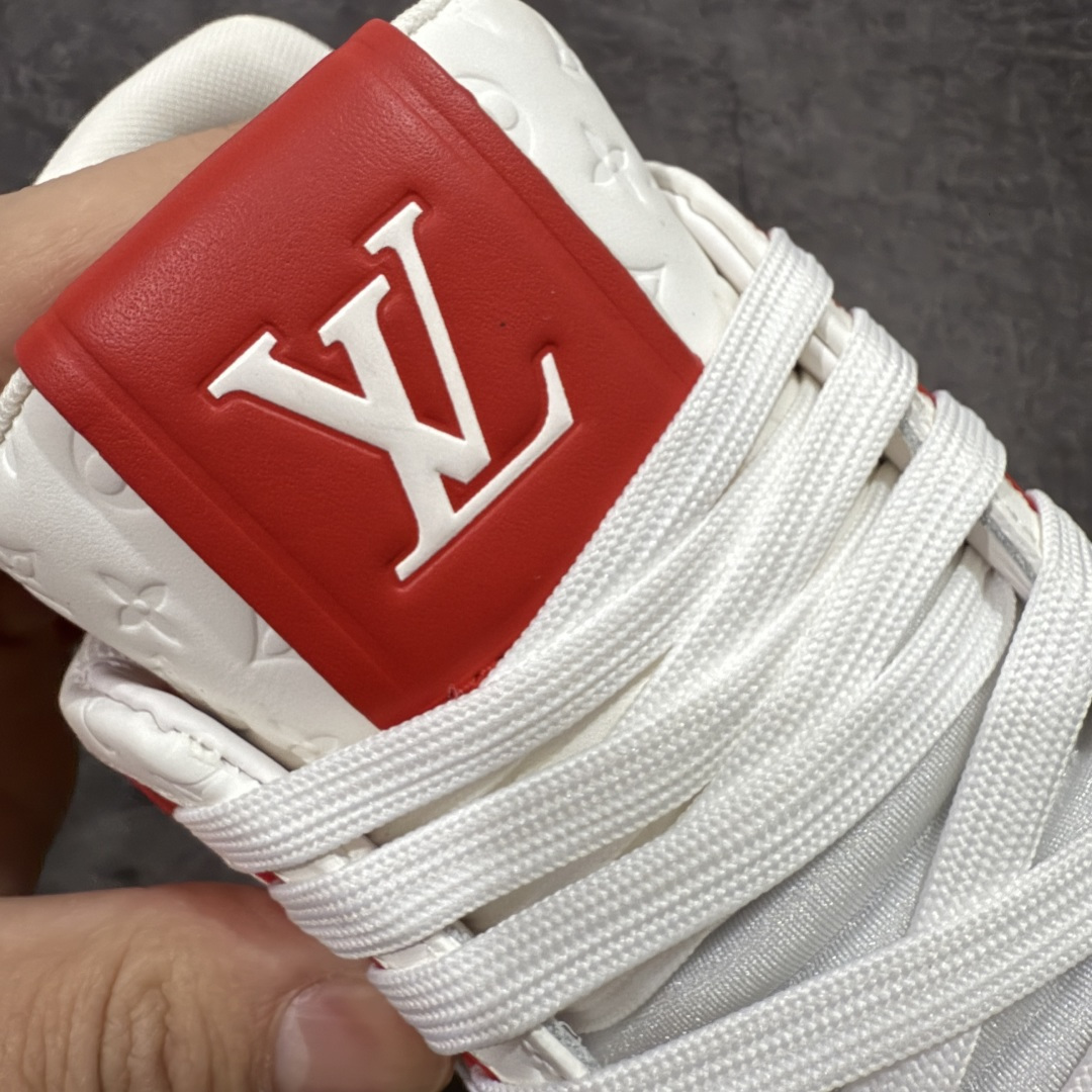 图片[6]-【天花板/Goat版】 市场最强版 没有之一的存在💪🏻 Louis Vuitton LV Trainer 系列全新版上架 手里有正品的可以对比下🆚懂货的看细节‼️ 此版品质是市场从未达到的新高度！ 整体版型 皮料 牛仔布的色差 压花纹路清晰度 后跟版型等等 都可以自行对比[机智]吊打市场所有货，怒甩十条街的那种，直接来正品对比图🆚，欢迎拿市场各大工厂的货来对比！ 尺码：35-45码-选品中心