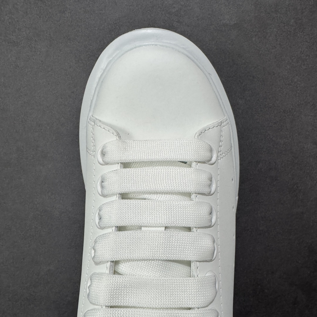 图片[8]-【BC版本】莞产出品 Alexander McQueen 亚历山大麦昆 Oversized Sneaker 原厂牛皮 外贸专供 原版购入开发 完美楦型 正确卡色 质感媲美原版 超高性价比 拒绝杀猪 注意此版本带半码 尺码：36 36.5 37 38 38.5 39 40 40.5 41 42 42.5 43 44 45-选品中心