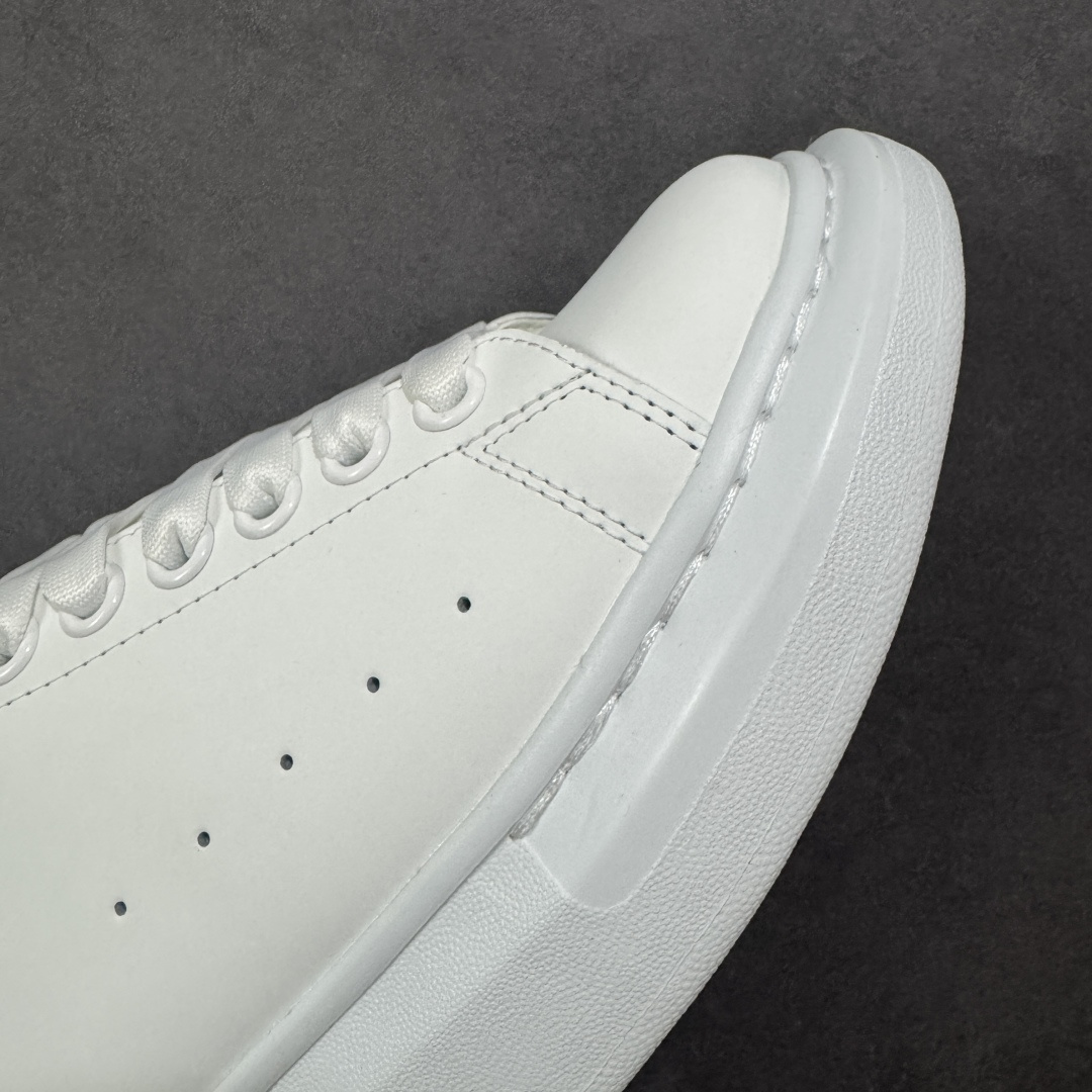 图片[5]-【BC版本】莞产出品 Alexander McQueen 亚历山大麦昆 Oversized Sneaker 原厂牛皮 外贸专供 原版购入开发 完美楦型 正确卡色 质感媲美原版 超高性价比 拒绝杀猪 注意此版本带半码 尺码：36 36.5 37 38 38.5 39 40 40.5 41 42 42.5 43 44 45-选品中心
