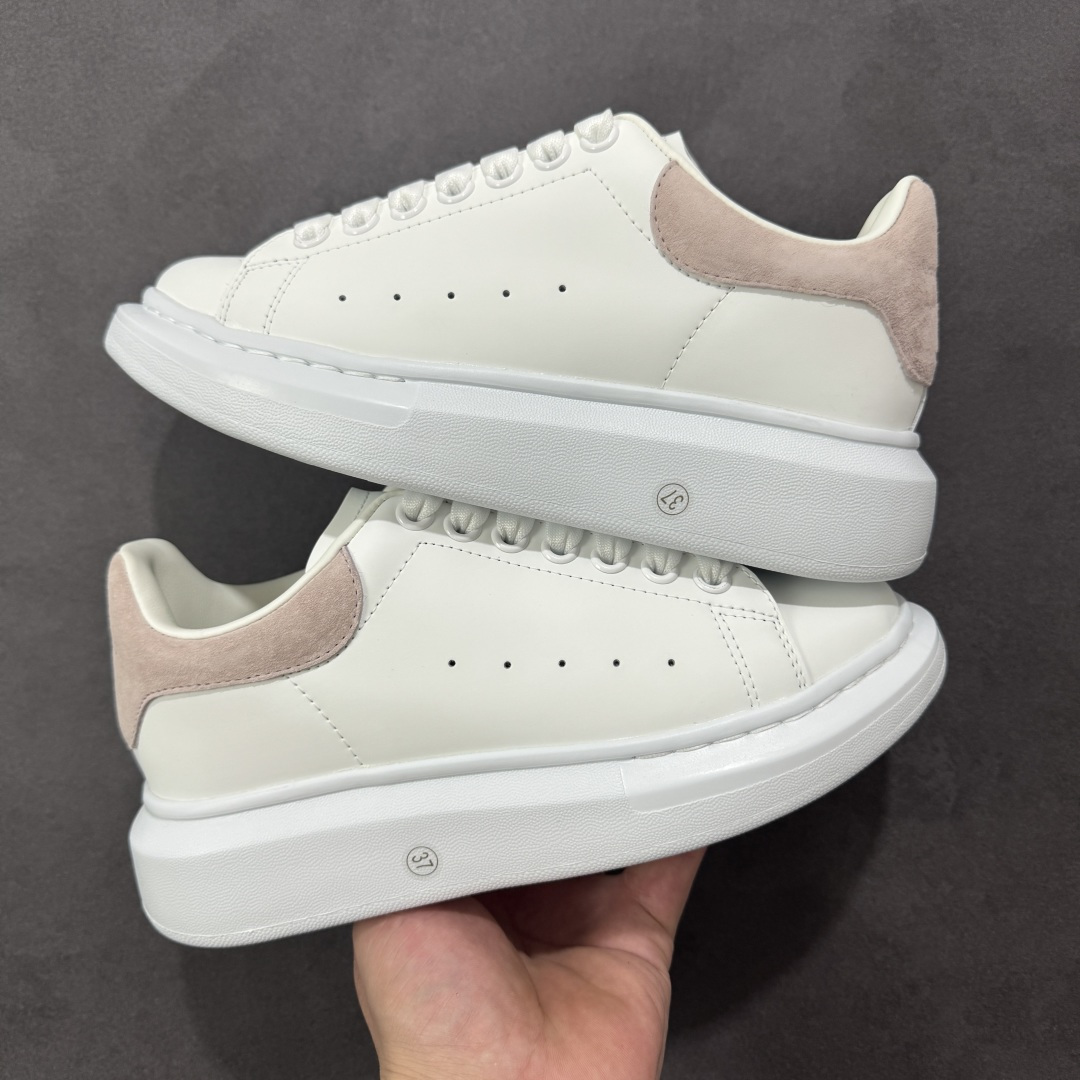 图片[3]-【BC版本】莞产出品 Alexander McQueen 亚历山大麦昆 Oversized Sneaker 原厂牛皮 外贸专供 原版购入开发 完美楦型 正确卡色 质感媲美原版 超高性价比 拒绝杀猪 注意此版本带半码 尺码：36 36.5 37 38 38.5 39 40 40.5 41 42 42.5 43 44 45-选品中心
