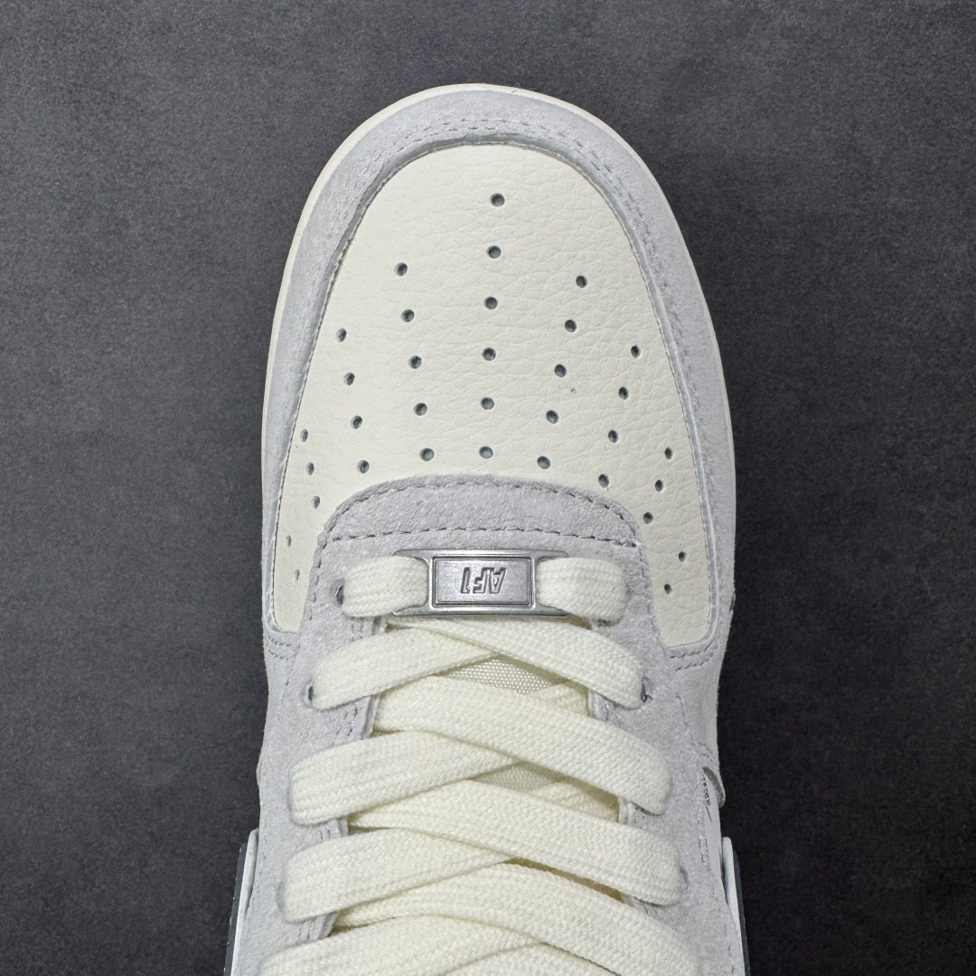 图片[8]-【定制版】NIke Air Force 1 \’07 Low “NIKE-米灰猪八革”空军一号 低帮 运动鞋 休闲鞋 折边针车 工艺难度大 原楦头原纸板 原装鞋盒 定制五金配件 内置全掌气垫 原厂鞋底 货号：JP8028-071 尺码：36 36.5 37.5 38 38.5 39 40 40.5 41 42 42.5 43 44 44.5 45-选品中心