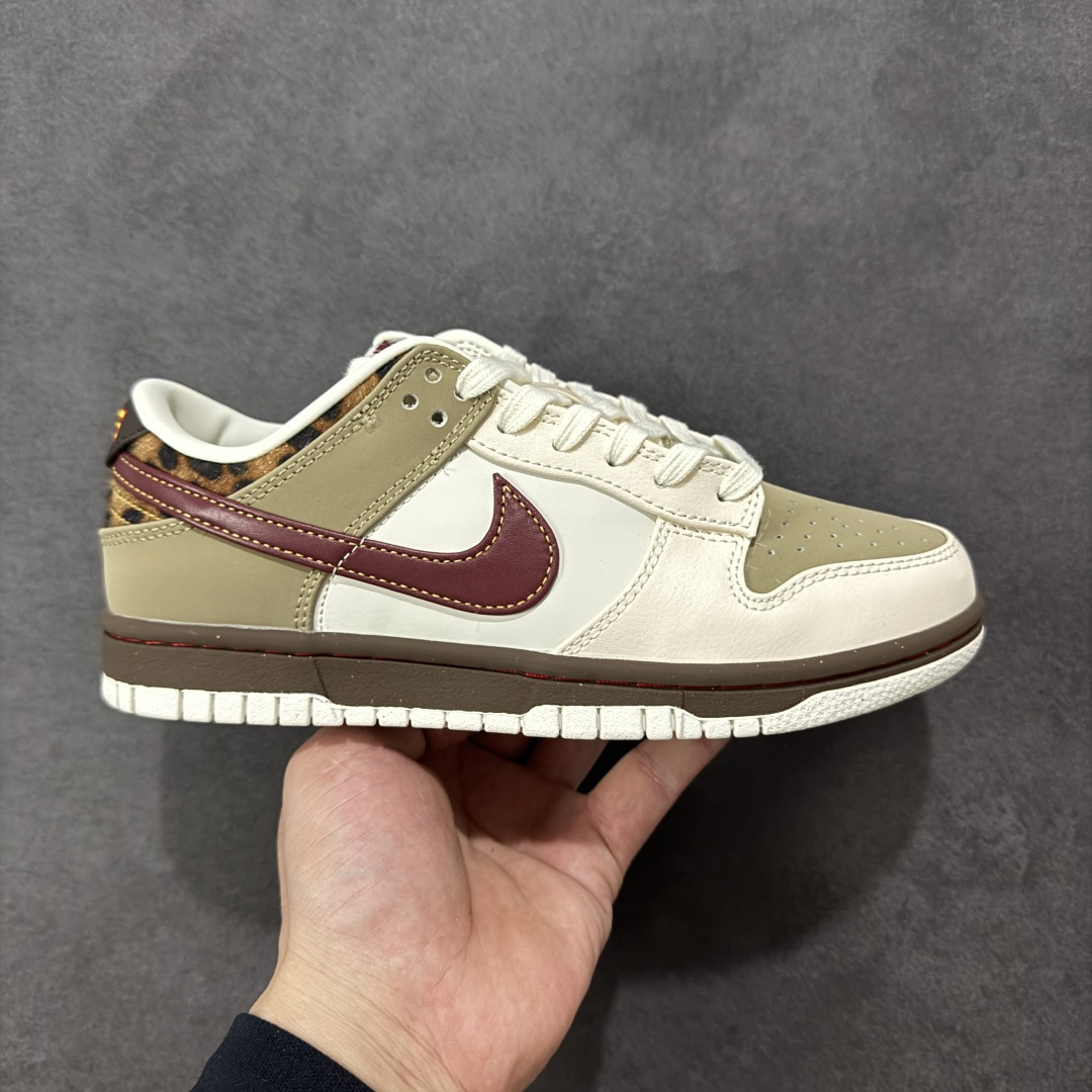 【YC纯原】Nike SB Dunk Low ”Khaki Leopard“ 卡其豹纹 低帮休闲板鞋 #鞋款以卡其和巴洛克棕打造鞋身，两侧辅以珍珠白皮革装扮，队红 Swoosh 装饰两侧。采用利落皮革材料巧搭时尚豹纹装饰细节，塑就醒目个性风范。鞋款融入柔软衬垫，舒适非凡，经久耐穿。 货号：IM6687-262 尺码：35.5-40 编码：IM6687-262-选品中心