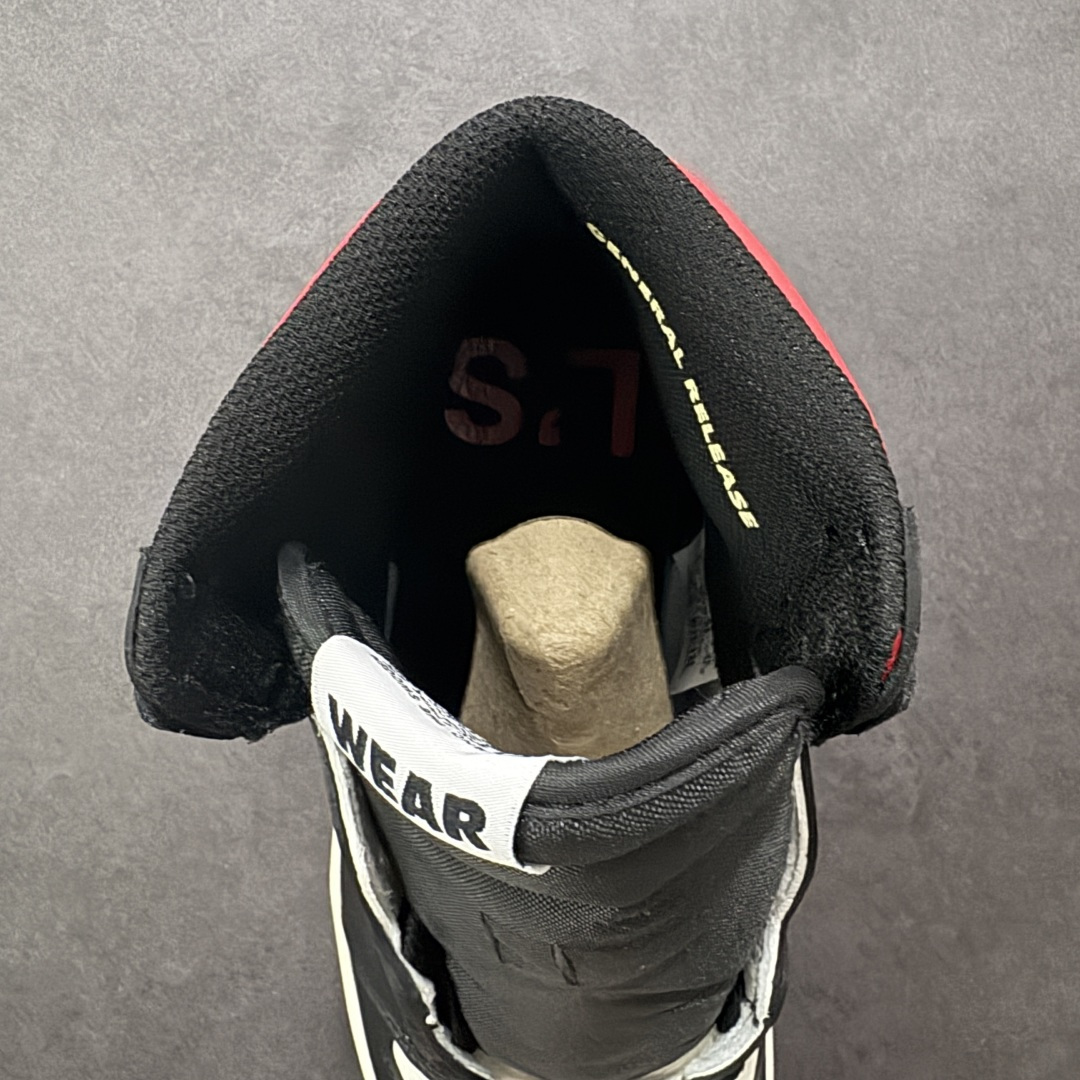 图片[7]-【公司级头层版】Air Jordan 1 High OG 高帮 AJ1 乔丹1代 aj1 乔1 高邦 金人吊牌 乔丹篮球鞋系列861428-106 采用正确头层皮组合荔枝纹头层皮革鞋面材质 中底注胶孔及缜密中底拉帮工艺 内置气垫及耐磨橡胶大底 尺码：36-47带半码-选品中心