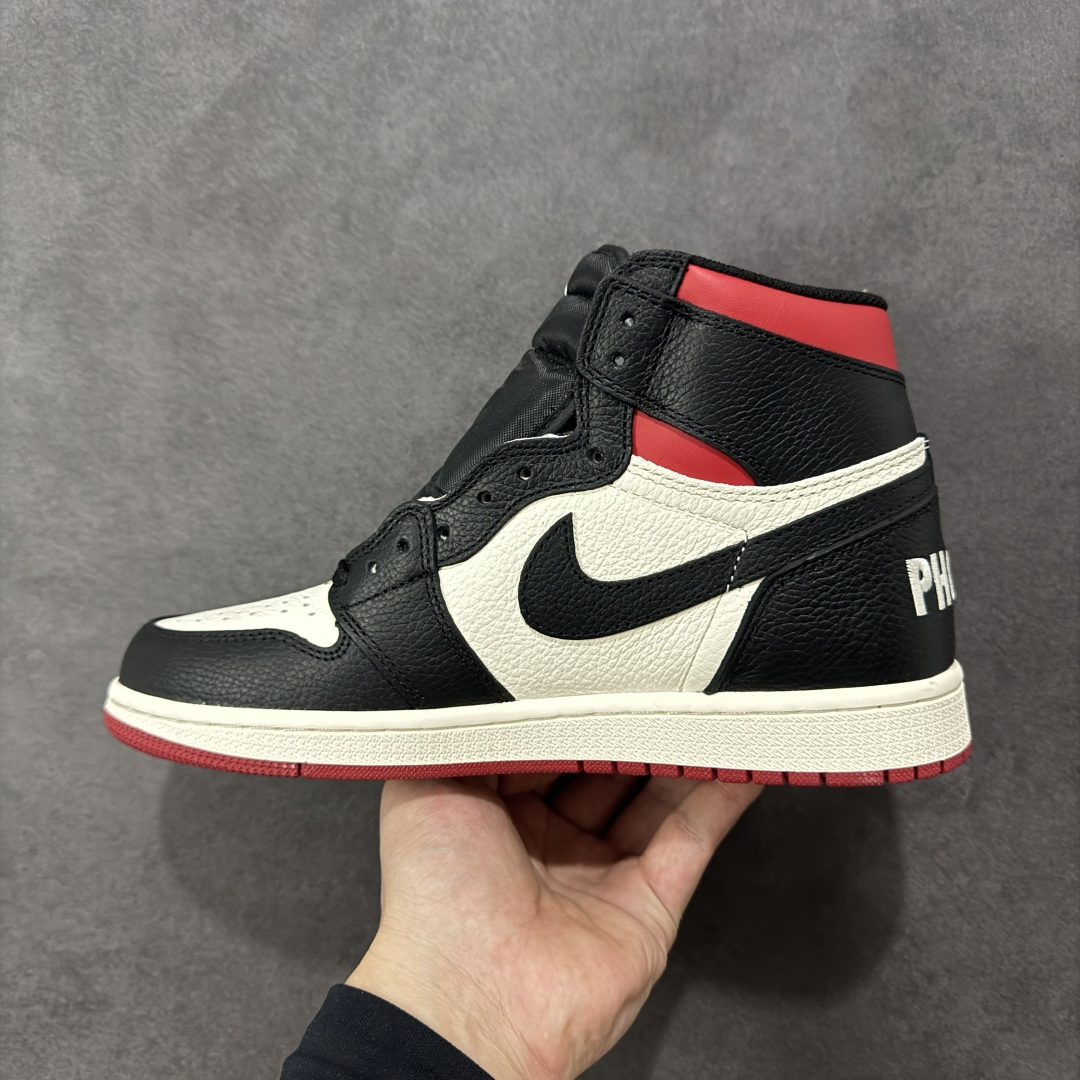 图片[2]-【公司级头层版】Air Jordan 1 High OG 高帮 AJ1 乔丹1代 aj1 乔1 高邦 金人吊牌 乔丹篮球鞋系列861428-106 采用正确头层皮组合荔枝纹头层皮革鞋面材质 中底注胶孔及缜密中底拉帮工艺 内置气垫及耐磨橡胶大底 尺码：36-47带半码-选品中心