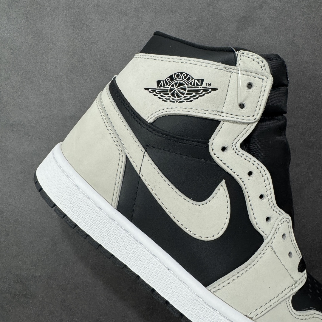 图片[6]-【公司级头层版】Air Jordan 1 High OG 高帮 AJ1 乔丹1代 aj1 乔1 高邦 金人吊牌 乔丹篮球鞋系列555088-035 采用正确头层皮组合荔枝纹头层皮革鞋面材质 中底注胶孔及缜密中底拉帮工艺 内置气垫及耐磨橡胶大底 尺码：36-47带半码-选品中心