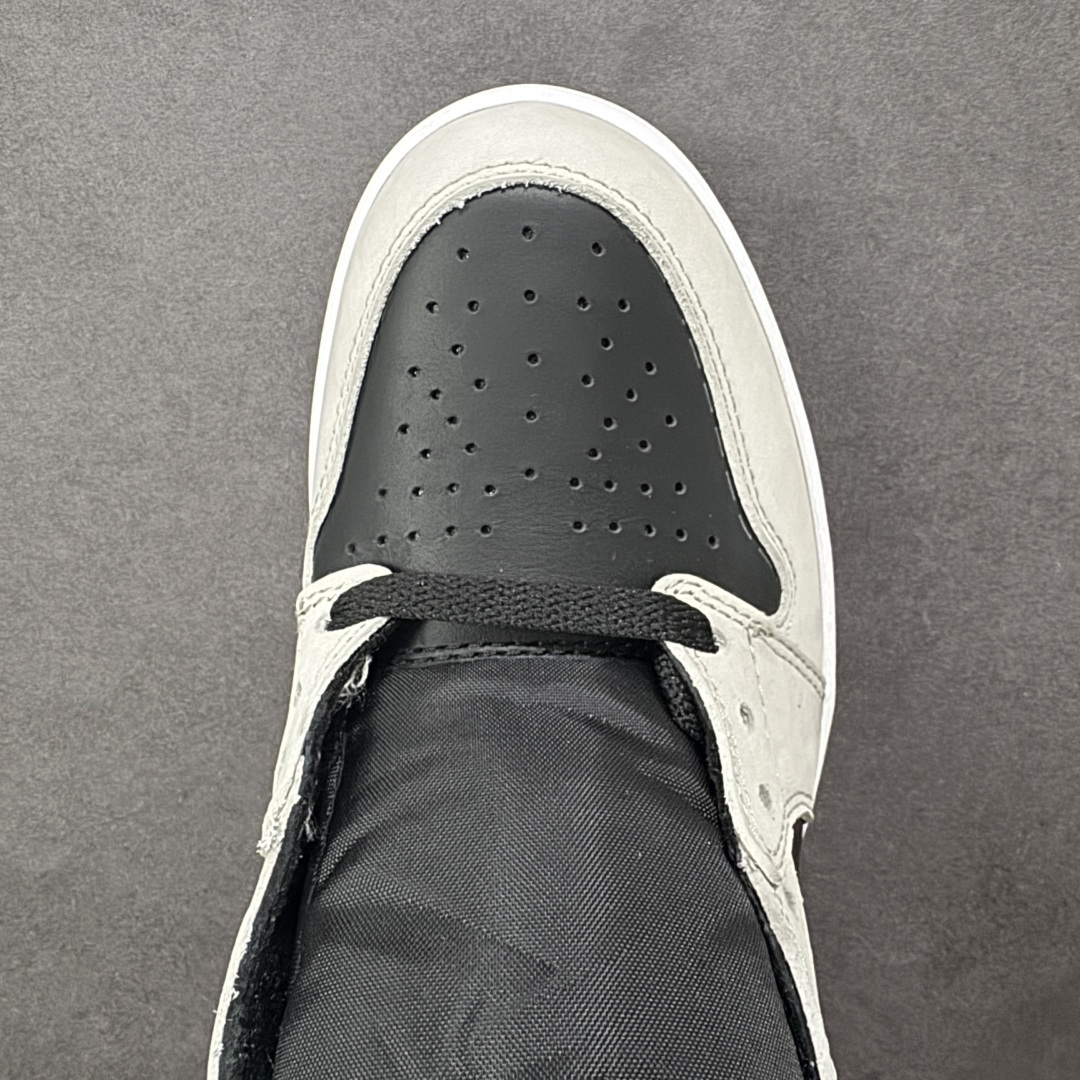 图片[8]-【公司级头层版】Air Jordan 1 High OG 高帮 AJ1 乔丹1代 aj1 乔1 高邦 金人吊牌 乔丹篮球鞋系列555088-035 采用正确头层皮组合荔枝纹头层皮革鞋面材质 中底注胶孔及缜密中底拉帮工艺 内置气垫及耐磨橡胶大底 尺码：36-47带半码-选品中心