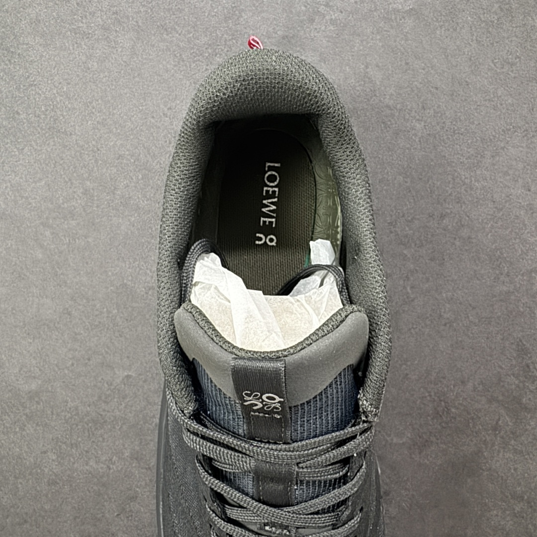 图片[7]-【PE版本】On昂跑 x LOEW罗意威2.0 Cloudtilt 舒适轻盈低帮跑步鞋 整身鞋面是一体的，包裹感很强，配合弹力鞋带，穿脱方便快捷。鞋底镂空设计，与爱步相同，脚感舒适。但不是立马就能感受的软，要走一段时间才有回馈。鞋型很秀气，日常穿着还是很合适的一款！ 货号：M929282X36 尺码：36-47-选品中心