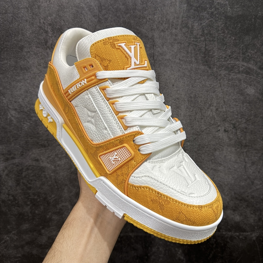 图片[3]-【天花板/Goat版】 市场最强版 没有之一的存在💪🏻 Louis Vuitton LV Trainer 系列全新版上架 手里有正品的可以对比下🆚懂货的看细节‼️ 此版品质是市场从未达到的新高度！ 整体版型 皮料 牛仔布的色差 压花纹路清晰度 后跟版型等等 都可以自行对比[机智]吊打市场所有货，怒甩十条街的那种，直接来正品对比图🆚，欢迎拿市场各大工厂的货来对比！ 尺码：35-45码-选品中心