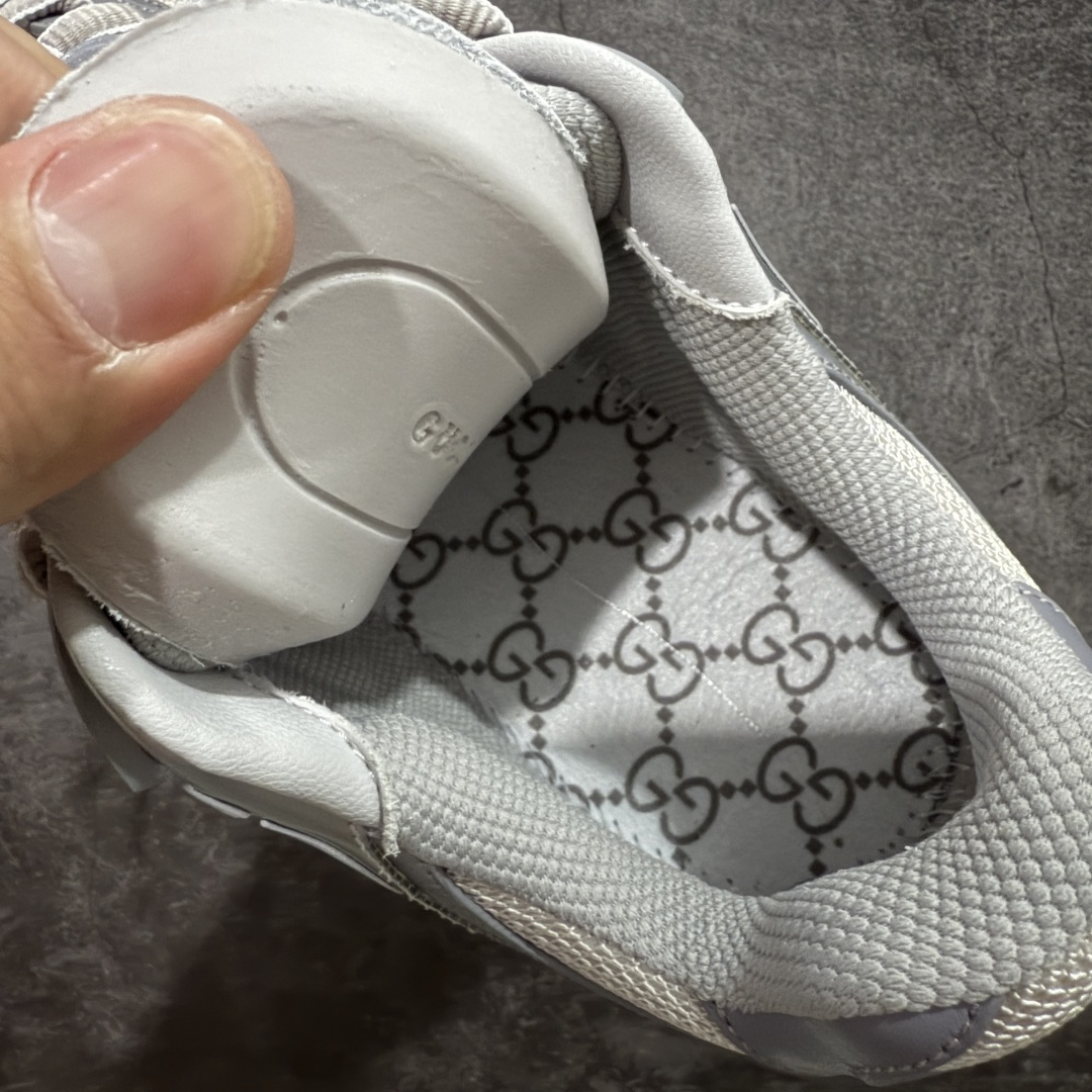图片[7]-【天花板/Goat版本】Gucci Rhyton Vintage 古驰皮革角状复古老爹休闲运动慢跑鞋 全套专柜包装物及配件 外盒标嵌入核心防伪芯片装置及鞋子支持NFC感应读取,秒杀市面任何版本 附送原装一致鞋舌仿磨环保纸垫 意大利进口超软小牛皮+同源出厂真丝绸防尘鞋套袋 原装雪梨形超软沙绒纸团#专柜一致双透明贴标，尺码+长度#中底高弹PU材质+双层TPR无缝隙串色技术组合大底区别市面版本 #全套专柜包装物及配件#外盒标嵌入核心防伪芯片装置 秒杀市面任何版本 #意大利进口超软小牛皮+同源出厂定制真丝绸防尘鞋套袋 原装雪梨形超软沙绒纸团+细节制造精品！ 尺码：40-45-选品中心