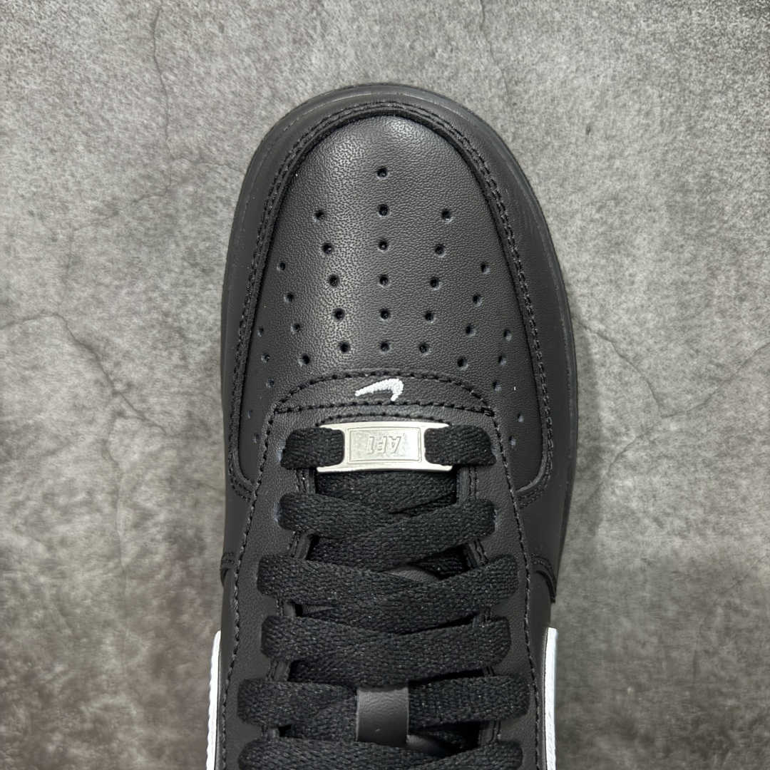 图片[5]-【纯原G版】NK Air Force 1 Low \’07 空军一号低帮经典板鞋 黑白 FZ0627-010 细节吊打市场其他代号版本 全鞋电脑针车 工整有序 原厂港宝加持完美还原灵魂版型 原盒原配从里到外百分百还原 原厂全头层原厂皮料 原标原盒 内置Sole气垫 中底白色背胶 中底划线 已经无限的接近公司 原厂楦头 原厂刺绣 后跟弧度修正 正确中底四线防伪 尺码：35.5 36 36.5 37.5 38 38.5 39 40 40.5 41 42 42.5 43 44 44.5 45 46 47.5 48.5-选品中心