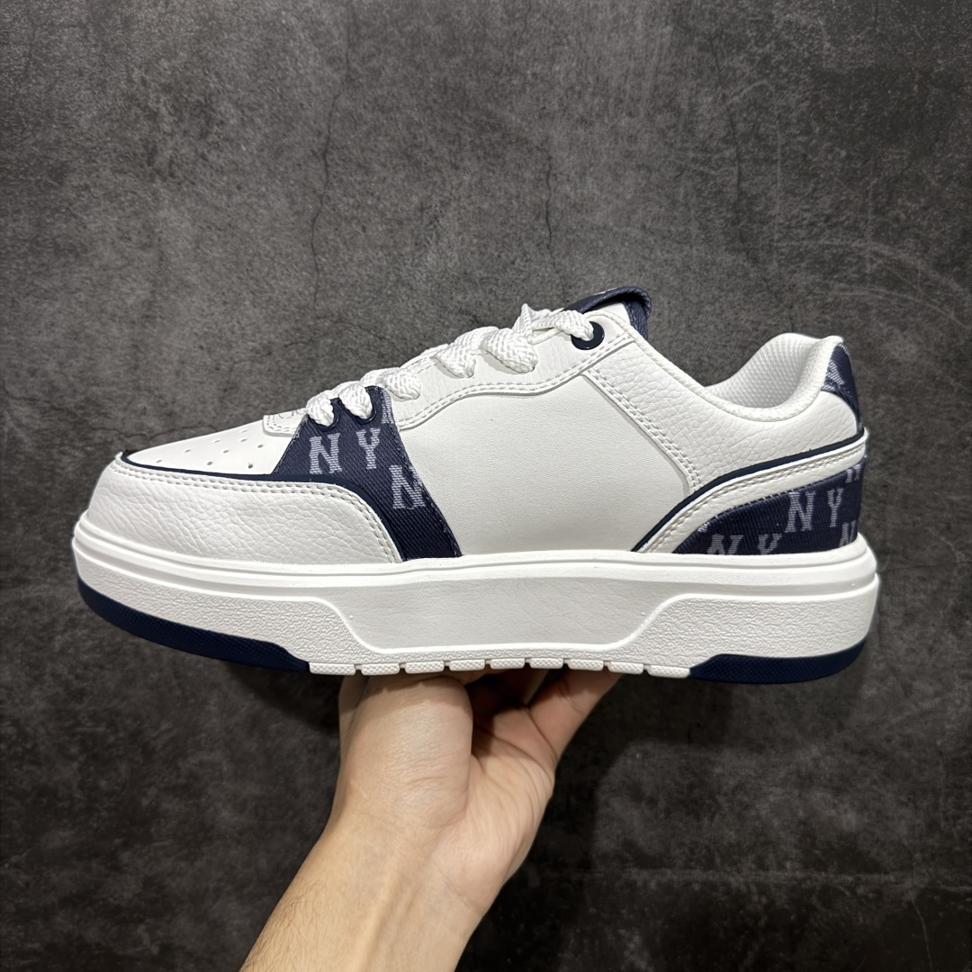 图片[2]-【纯原订单】MLB Chunky Liner Basic NY复古印花学长鞋系列低帮轻量增高厚底百搭休闲运动慢跑鞋板鞋 Korea韩国联名NY美国榄球纽约洋基队限定 市场第一梯队品质 韩国代购版本 MLB专用菱形双针中底布 重点细节中底布带注胶孔 原厂NFC感应吊牌 支持鉴定 一个两位数 原盒原标 全套原楦原纸板原厂数据开发 中韩文保养标贴 绿色防霉片 平台代购专供 独家一比一RB+MD组合大底 高频后跟小人Logo精准对位立体饱满 正确网布加超迁鞋面 转印中底走线紧密 转印Logo工艺表层防刮不掉色 尺码：36 36.5 37.5 38 38.5 39 40 40.5 41 42 42.5 43 44 44.5 45-选品中心