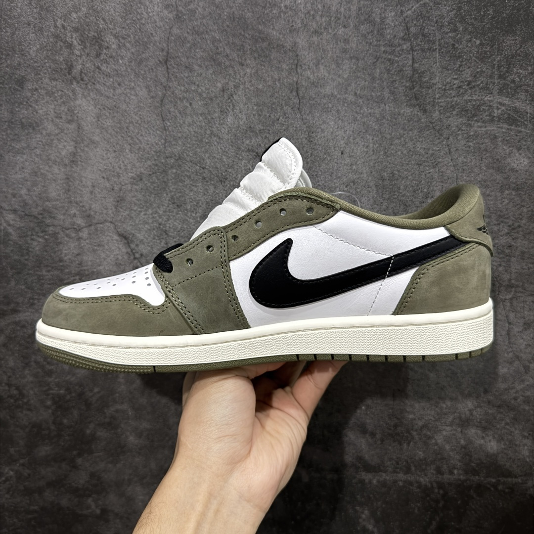 图片[2]-【原厂版】Air Jordan 1 AJ1 og低帮 白棕绿黑勾 DM7866-101 超级强悍品质 可对比市场各大纯原版本 专业aj大厂出品 对细节的把控毋庸置疑 材料也是用最接近原鞋的头层皮料 所有地方都没有做到减配 原厂鞋楦打造完美鞋型 整体鞋型以及后跟做的弧度做的非常好 鞋带为原厂打蜡鞋带 粗细程度同步原鞋 裁片清洁度到位 无明显瑕疵毛边 免修产品 正确针车 该重针 该有尖角的地方都有做到 鞋价格非常香 转手可闭眼卖高价 到手各位就知道货有多好 绝对秒杀一切同价格货品 尺码：36-47.5-选品中心