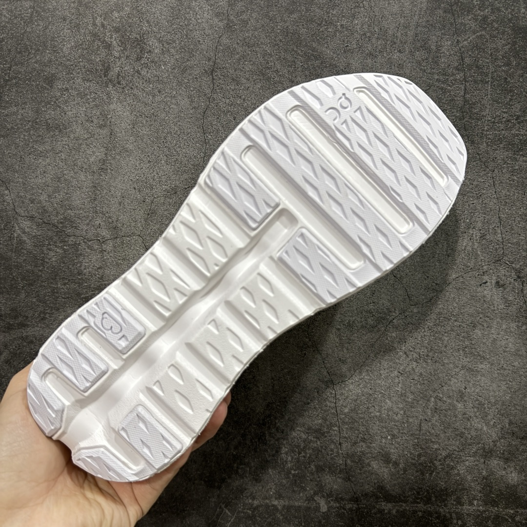 图片[9]-【YH版本】zendaya x law roach x On昂跑 新款出货 Cloudtilt Moon 舒适柔软 EVA 休闲城市通勤长跑短跑跑步鞋 云模块高弹eva十橡胶组合，缓震回弹双效合一，抓地力及耐磨性兼备原装进口织物鞋面，厚实兼备透气性，同步原版高频压印及压胶处理，3m反光加持缓震性能提升：cloudtilt 2.0采用了先进的缓震技术，能够有效减少跑步时对关节的冲击，保护运动者的健康。其独特的缓震系统设计能够提供稳定的支撑，确保跑者在跑道上尽情释放潜能。 这款运动鞋注重透气性和舒适性，采用轻盈透气的材料，确保双脚在奔跑中感受自由和快感。紧密贴合脚型的设计，提供稳定的支撑，让跑者在奔跑中更加自如。 货号 3MF 30670664 尺码：36 36.5 37 38 38.5 39 40 40.5 41 42 42.5 43 44 44.5 45-选品中心