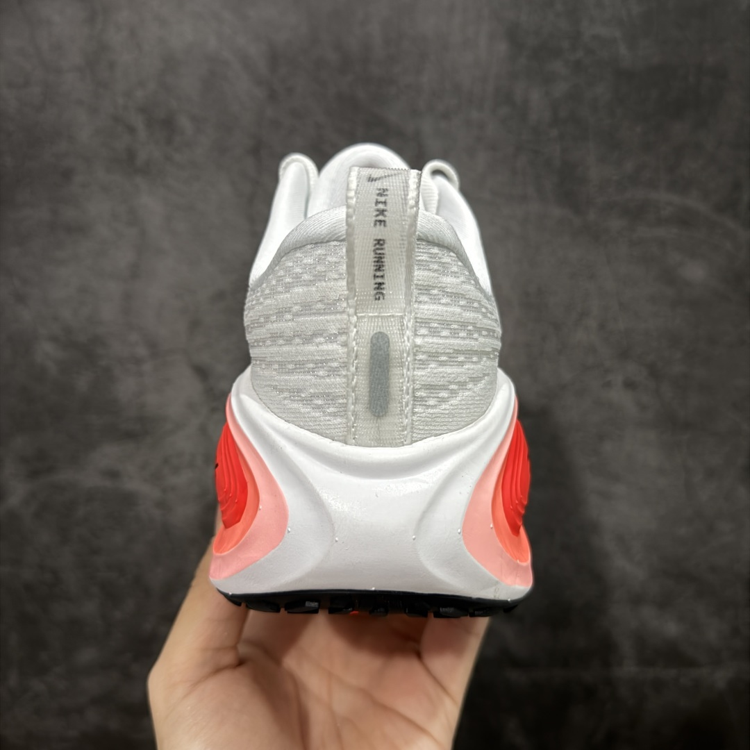 图片[4]-【XE纯原版】Nike Air Zoom Vomero Plus 全新科技运动跑鞋 HV8150-100    目前市场最强品质 原版购入开发 鞋面采用硅胶发泡立体印刷 临界ZOOM X泡棉超软弹大底 区别市场一体底 超高质检清洁度 一切材质配件均与原版一致 原楦原纸板开发 匹配原版98%以上 完美弧度版型 原厂鞋标 立体反光鞋盒标 鞋盒防撞海绵 高端玩家必推版本 高价零售必推版本 欢迎对比市面任意版本‼️ 这双鞋简直是时尚与科技的完美融合。 经典黑色鞋面，质感爆棚，搭配超亮眼的银色大勾子，瞬间成为街头焦点。不仅颜值在线，缓震性能更是一绝 不管是日常出街还是慢跑锻炼，都能给双脚极致舒适体验。  码数超全，36- 46 码任你选！别犹豫啦，穿上它，轻松走出潮流范，开启你的时尚运动新旅程！ 码段：36-46-选品中心