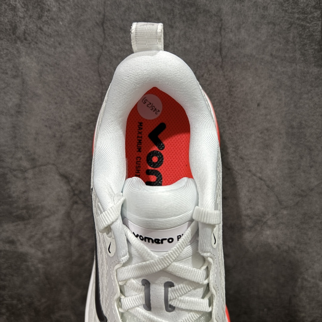 图片[8]-【XE纯原版】Nike Air Zoom Vomero Plus 全新科技运动跑鞋 HV8150-100    目前市场最强品质 原版购入开发 鞋面采用硅胶发泡立体印刷 临界ZOOM X泡棉超软弹大底 区别市场一体底 超高质检清洁度 一切材质配件均与原版一致 原楦原纸板开发 匹配原版98%以上 完美弧度版型 原厂鞋标 立体反光鞋盒标 鞋盒防撞海绵 高端玩家必推版本 高价零售必推版本 欢迎对比市面任意版本‼️ 这双鞋简直是时尚与科技的完美融合。 经典黑色鞋面，质感爆棚，搭配超亮眼的银色大勾子，瞬间成为街头焦点。不仅颜值在线，缓震性能更是一绝 不管是日常出街还是慢跑锻炼，都能给双脚极致舒适体验。  码数超全，36- 46 码任你选！别犹豫啦，穿上它，轻松走出潮流范，开启你的时尚运动新旅程！ 码段：36-46-选品中心