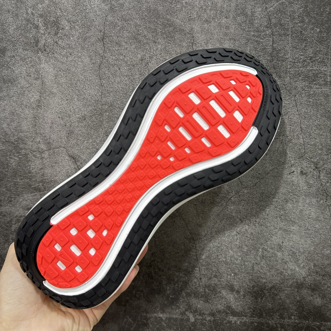 图片[9]-【XE纯原版】Nike Air Zoom Vomero Plus 全新科技运动跑鞋 HV8150-100    目前市场最强品质 原版购入开发 鞋面采用硅胶发泡立体印刷 临界ZOOM X泡棉超软弹大底 区别市场一体底 超高质检清洁度 一切材质配件均与原版一致 原楦原纸板开发 匹配原版98%以上 完美弧度版型 原厂鞋标 立体反光鞋盒标 鞋盒防撞海绵 高端玩家必推版本 高价零售必推版本 欢迎对比市面任意版本‼️ 这双鞋简直是时尚与科技的完美融合。 经典黑色鞋面，质感爆棚，搭配超亮眼的银色大勾子，瞬间成为街头焦点。不仅颜值在线，缓震性能更是一绝 不管是日常出街还是慢跑锻炼，都能给双脚极致舒适体验。  码数超全，36- 46 码任你选！别犹豫啦，穿上它，轻松走出潮流范，开启你的时尚运动新旅程！ 码段：36-46-选品中心